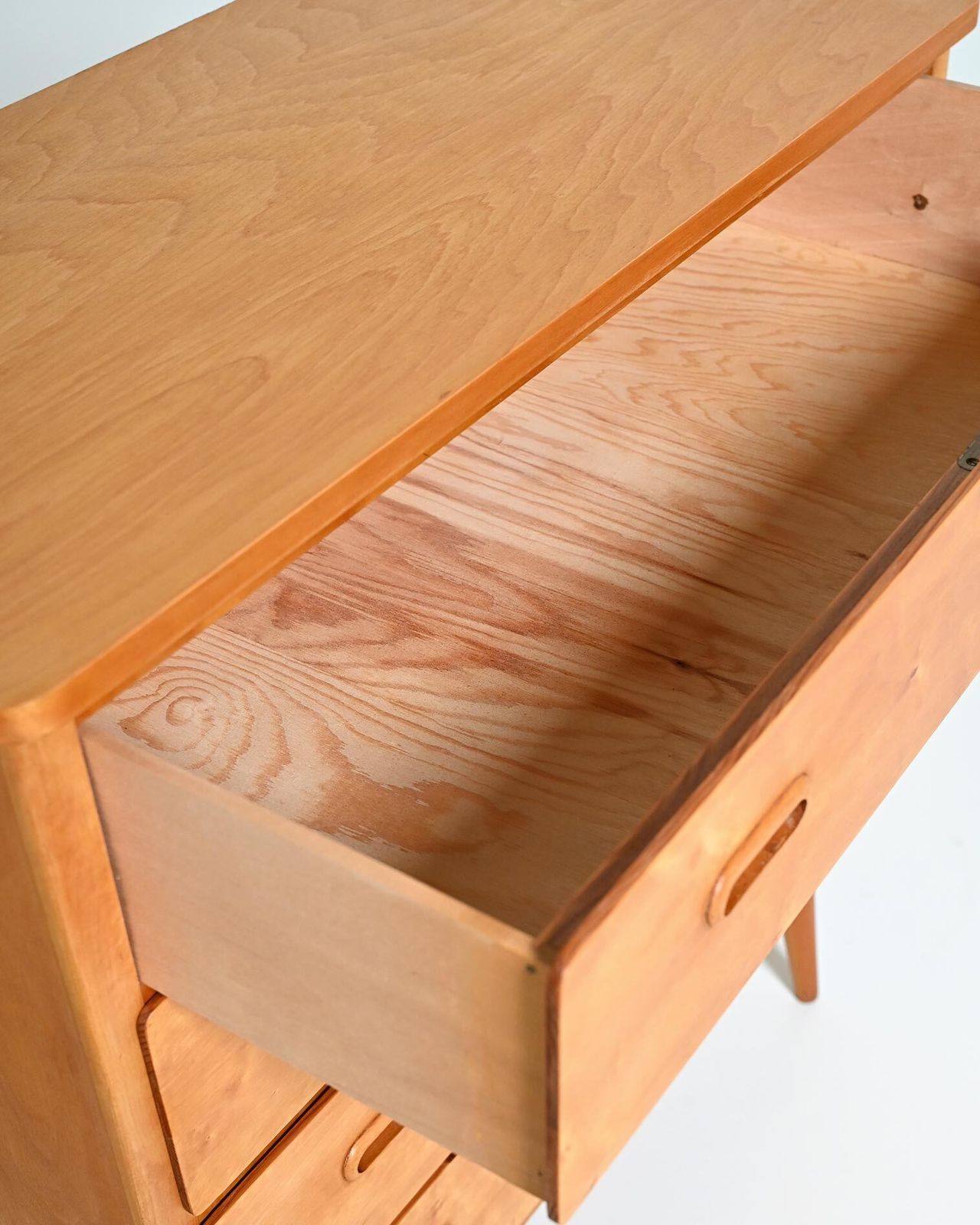 photo furniture Scandinavische Berken Ladekast, jaren 1950-1960