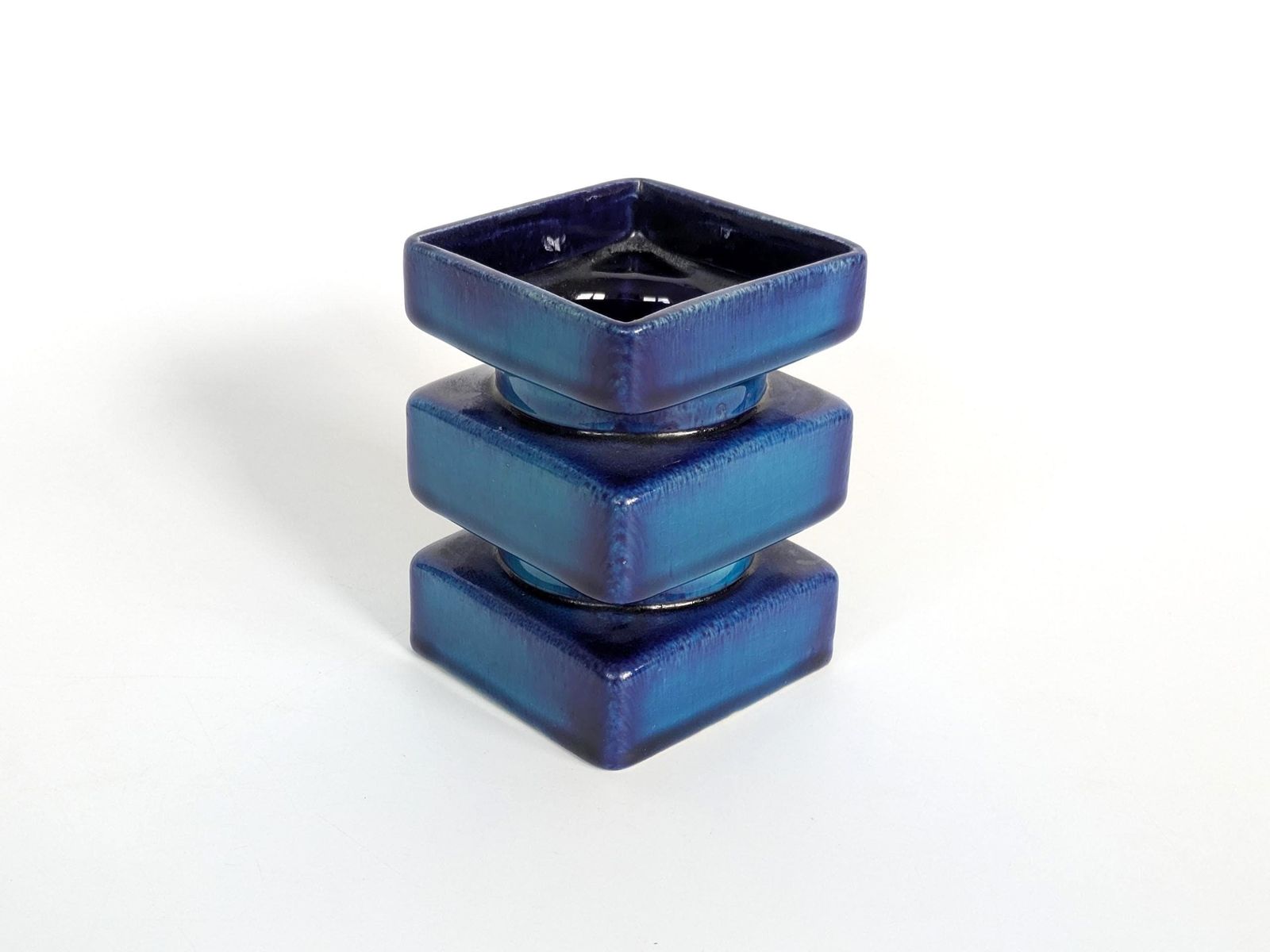 photo furniture Vintage Cari Zalloni Steuler West Germany blauwe vaas Space Age sculptural decor Fat Lava