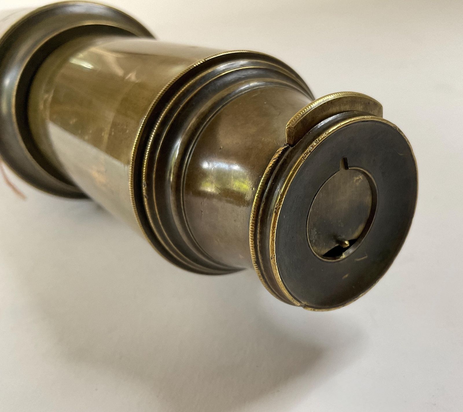 Antique 19th Century Maritime Leather Covered Brass Officer Telescope With Sunshade & Field Stop photo vinterior