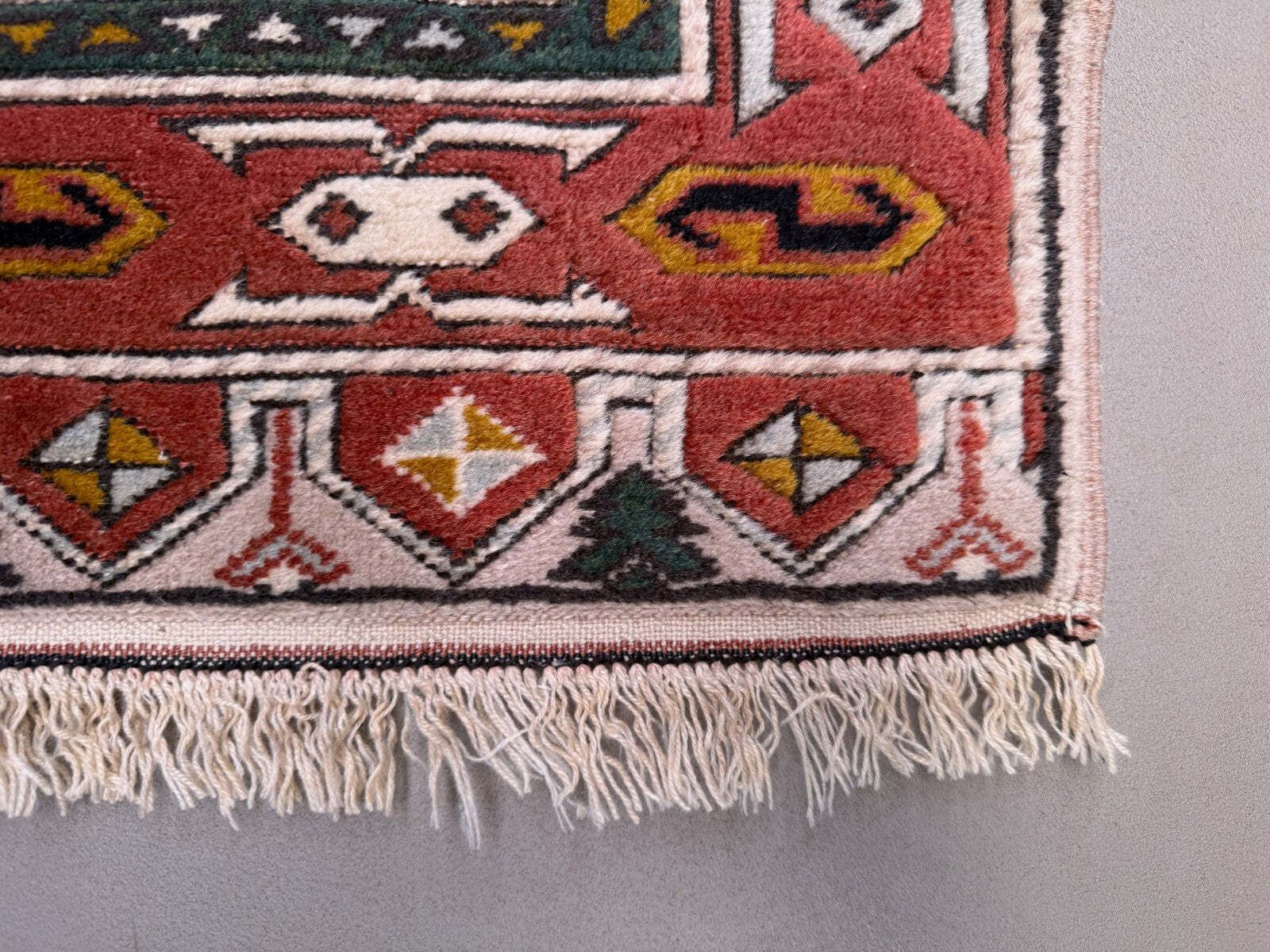 photo furniture Oud Turks Kazak Tapijt 90x115 cm Vintage Tribal, Vierkant Medium