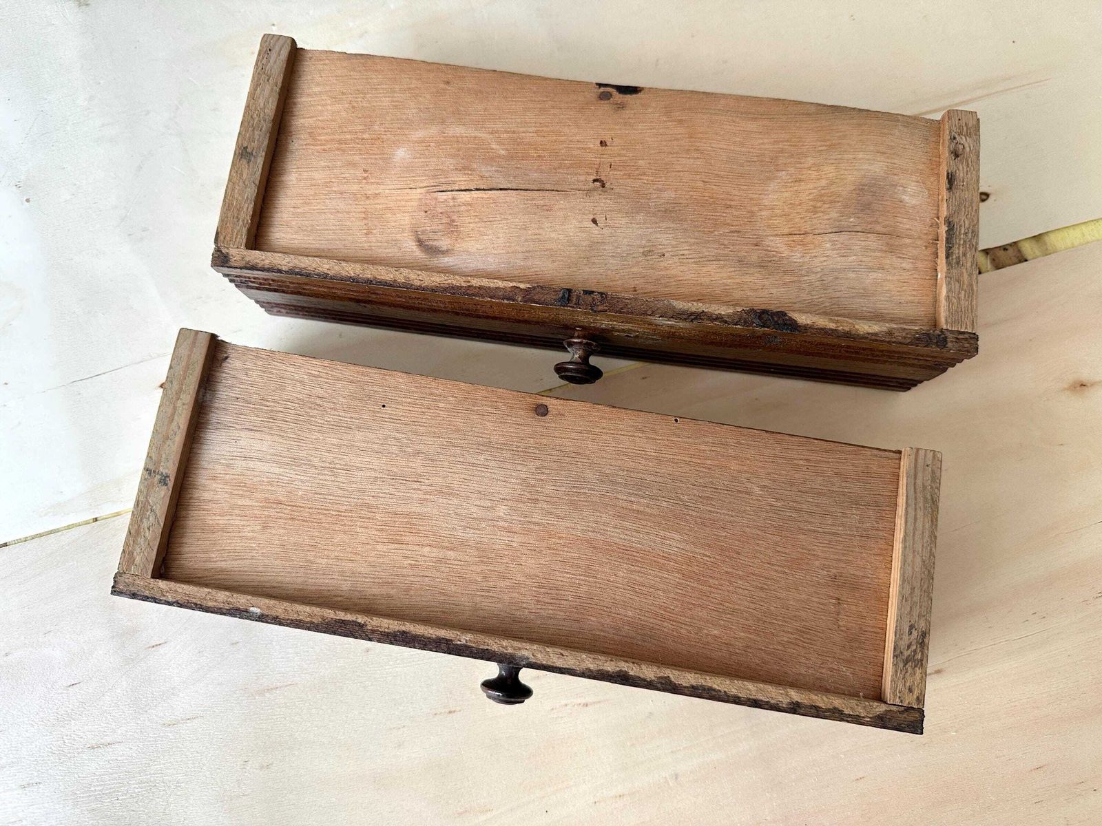 photo buy Antiek Frans houten wandkaptafel met lades, art deco spiegel met facetrand en plankje