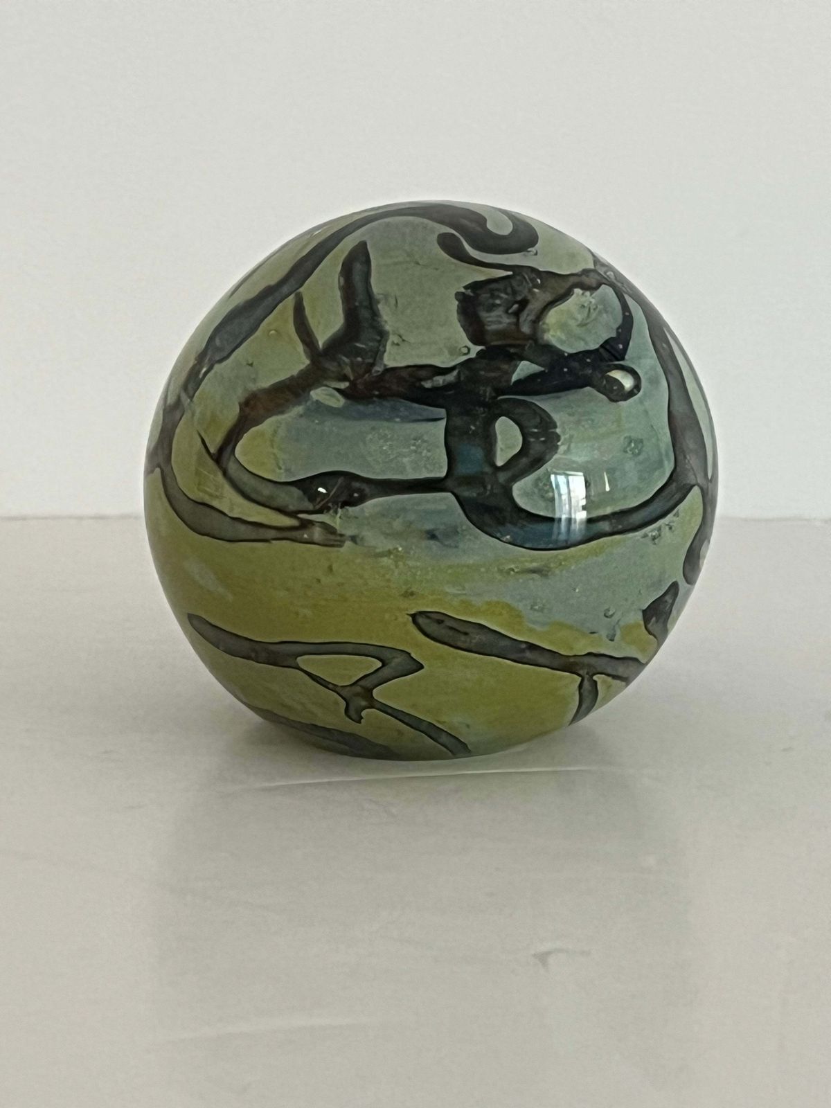 Mdina Glass briefbeschwerer, abstract design, handgemaakt, Malta, jaren 1970 photo for sale