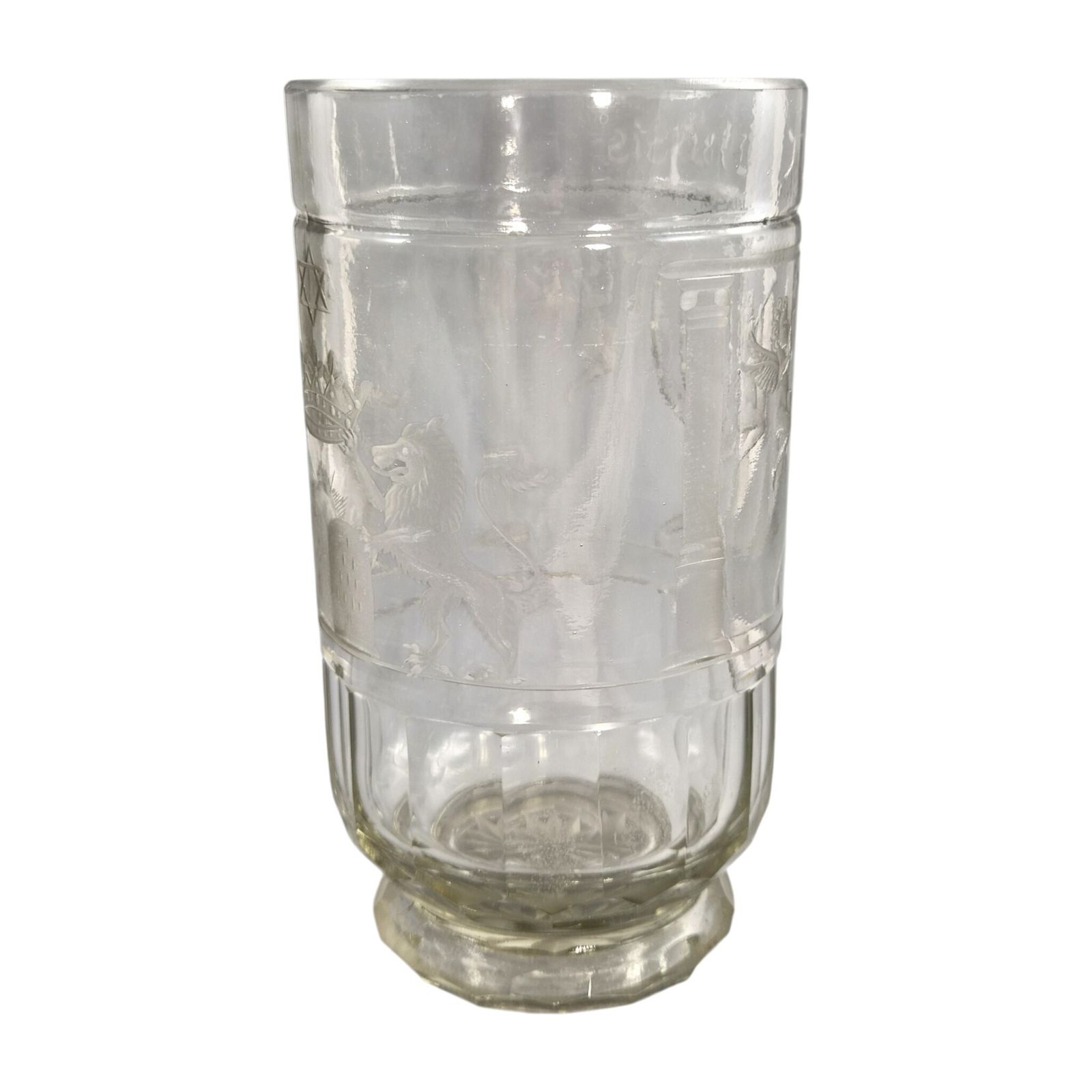 Grote Boheemse Joods-Vrijmetselaarsceremoniële Gegraveerde Glazen Beker, ca. 1850-1860 photo for sale