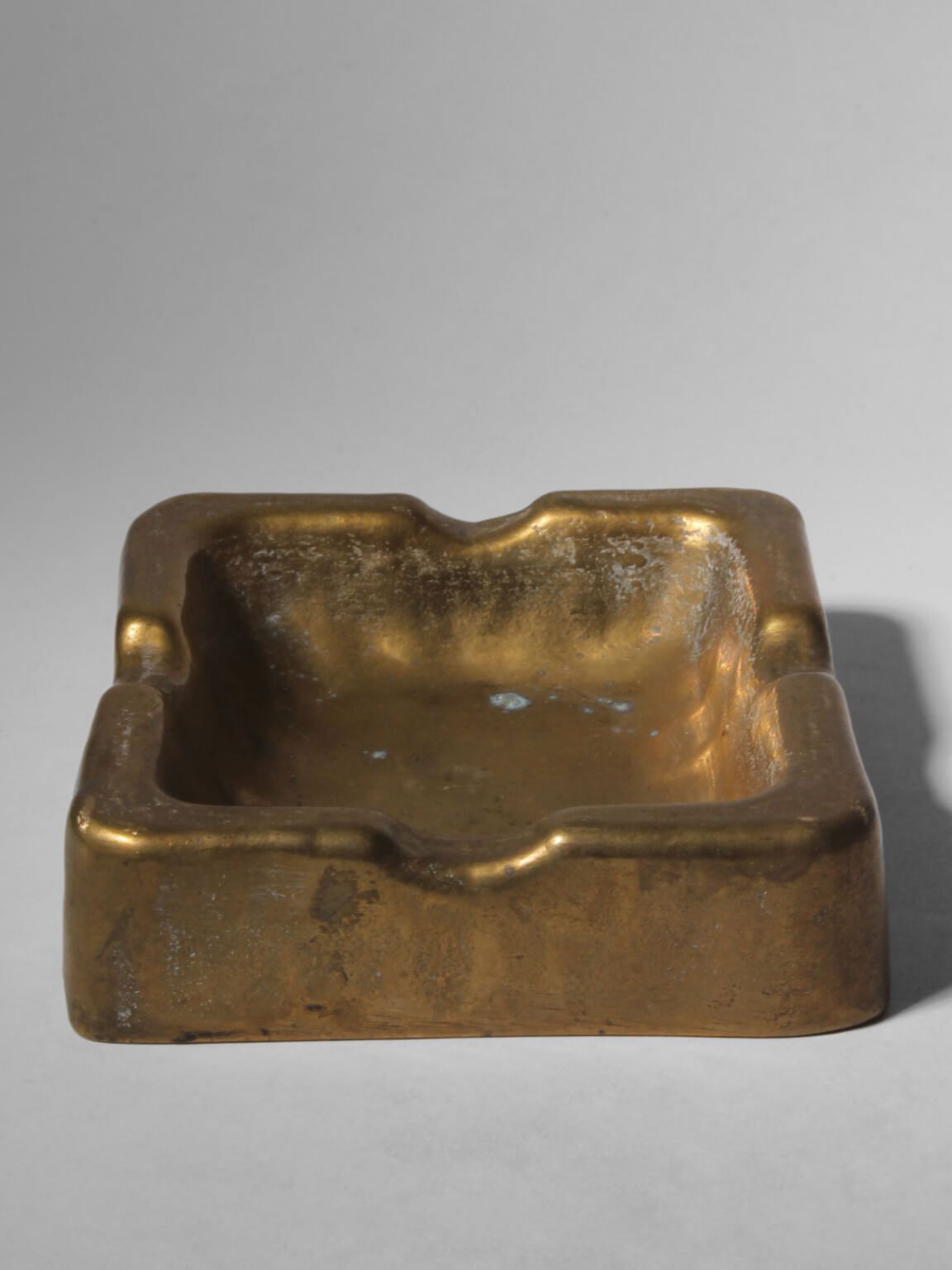 Organisch brutalistisch bronzen asbak, jaren 1960 photo Woonaccessoires