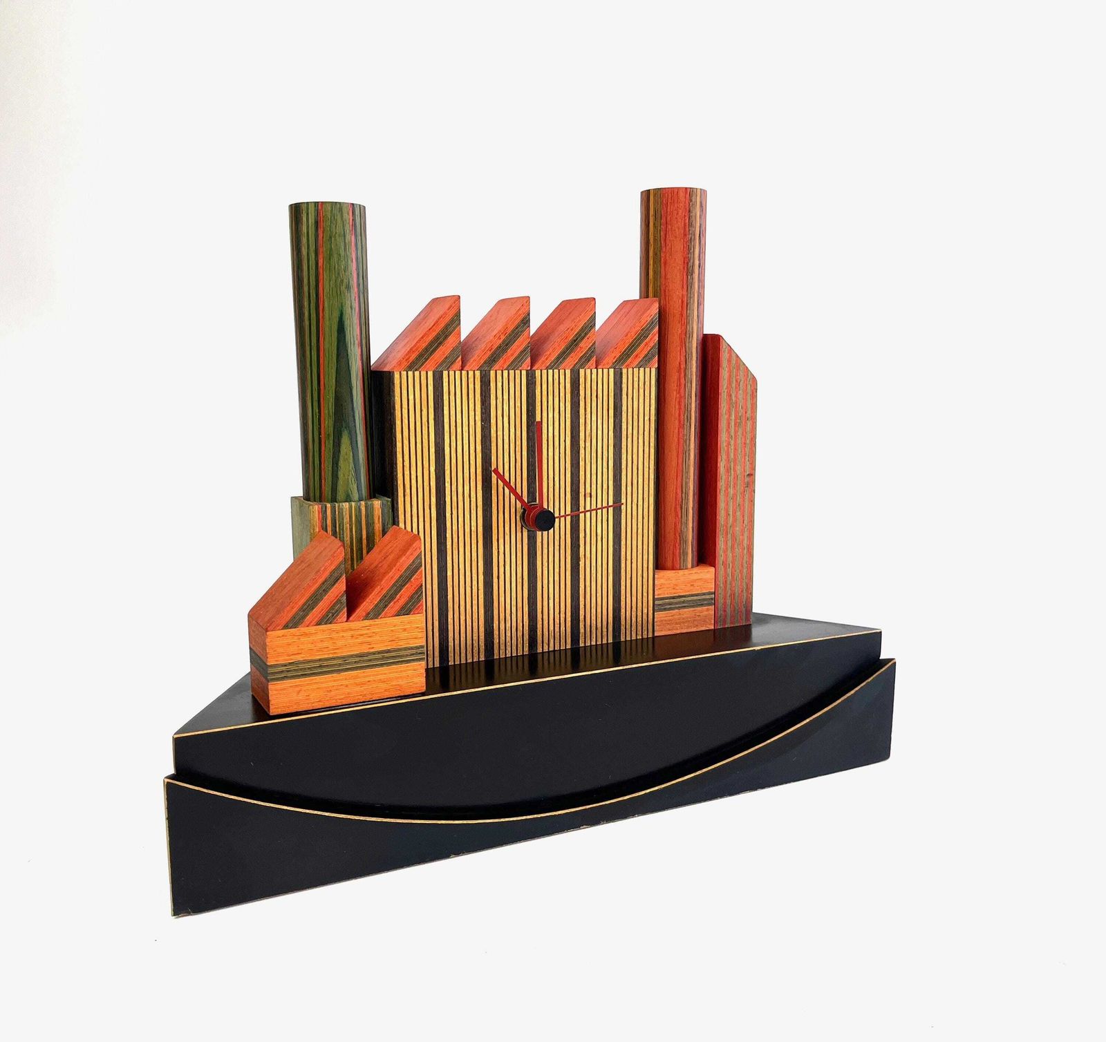 Zeldzame bureauklok uit de jaren 80, postmodern Memphis-design, van Pirondini