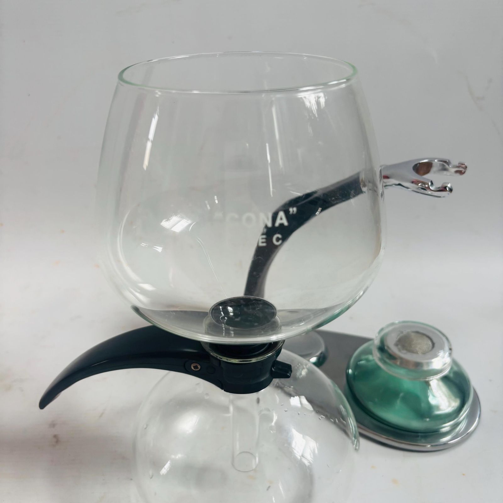 photo buy Cafetière à vide Cona Size C, modèle de fin de production, par Abram Games
