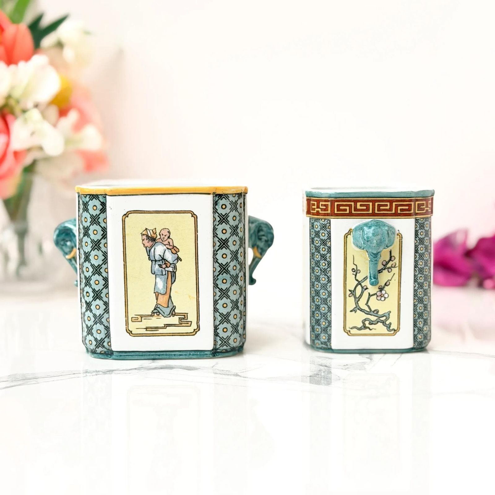 Antieke Sarreguemines Majolica Cachepots 3d Olifant Japonisme 1880s photo Woonaccessoires