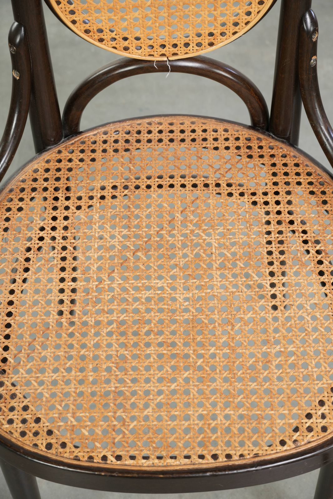 Set van 4 Vintage Thonet Design Stoelen met Vlechtwerk, Model Long John, met Hoge Rug en Sierlijk Frame. photo buy