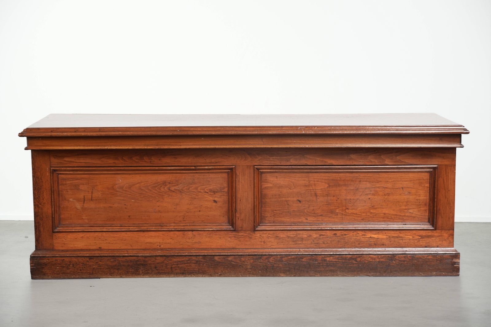 Large Antique English Shop Counter/Fabric Counter From The 19th Century With A Luxurious Appearance And Brass Rulers In The Top. photo furniture