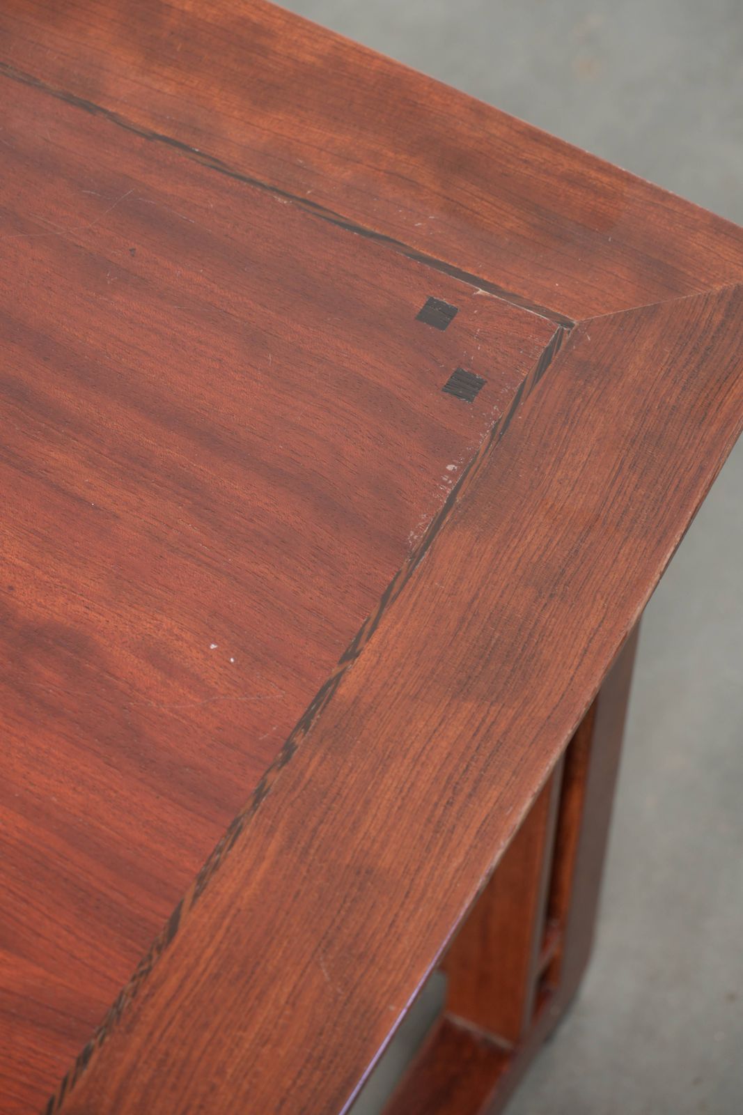 photo furniture Vierkante salontafel in art deco stijl, Schuitema Decoforma