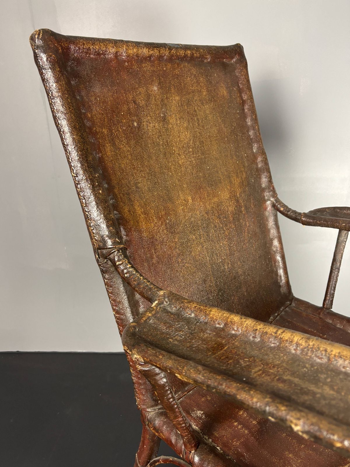 Fauteuil colonial Art Déco en rotin, revêtement en toile cirée, années 1920 photo 950.0