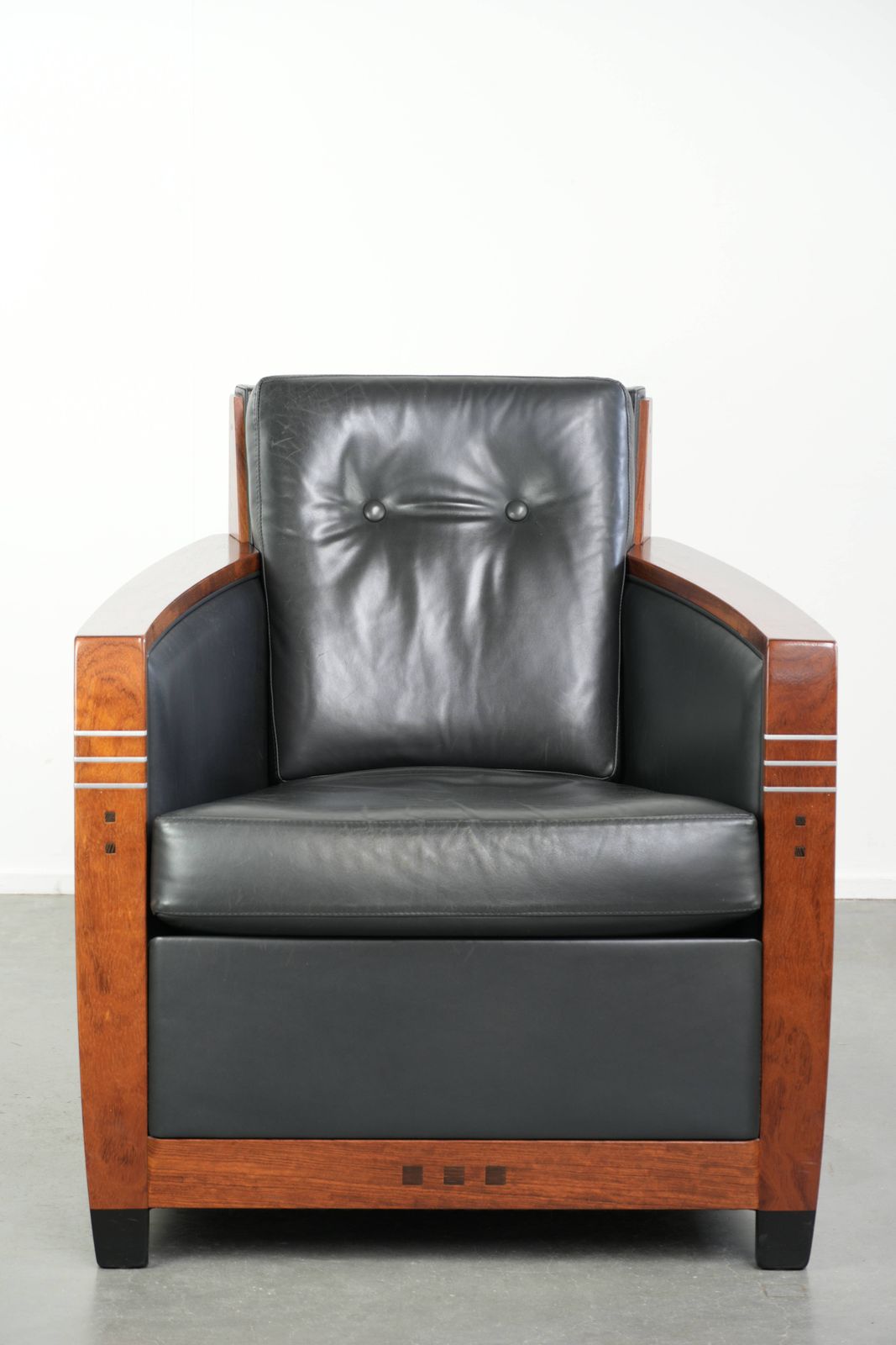Zwarte Cowhide Leren Art Deco Fauteuil van Schuitema photo furniture