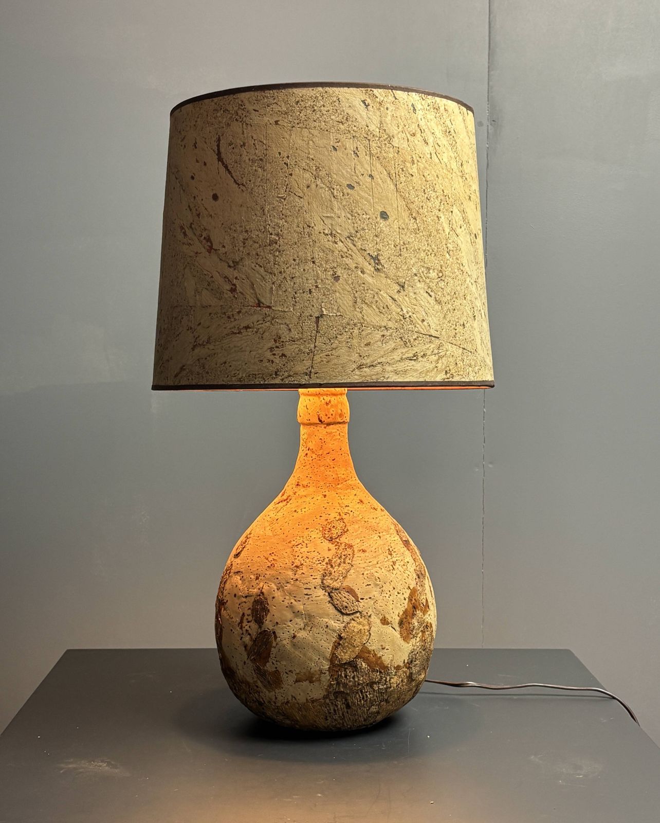 Luminaires Lampe de table mid-century en liège, France, années 1960-1970 photo