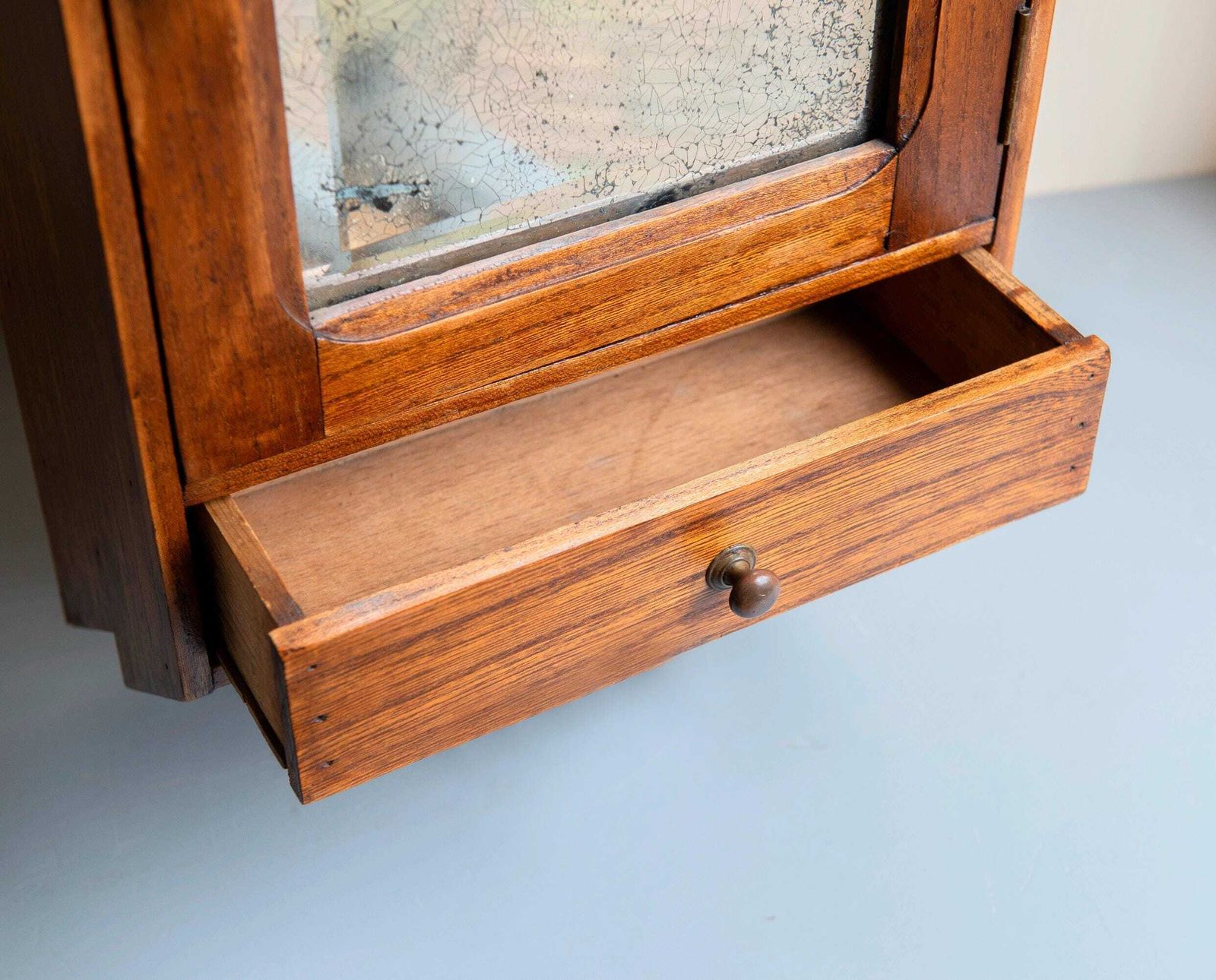 Armoire murale d'époque, miroir tacheté - chêne rustique, cabinet de toilette et de salle de bains photo 308.0