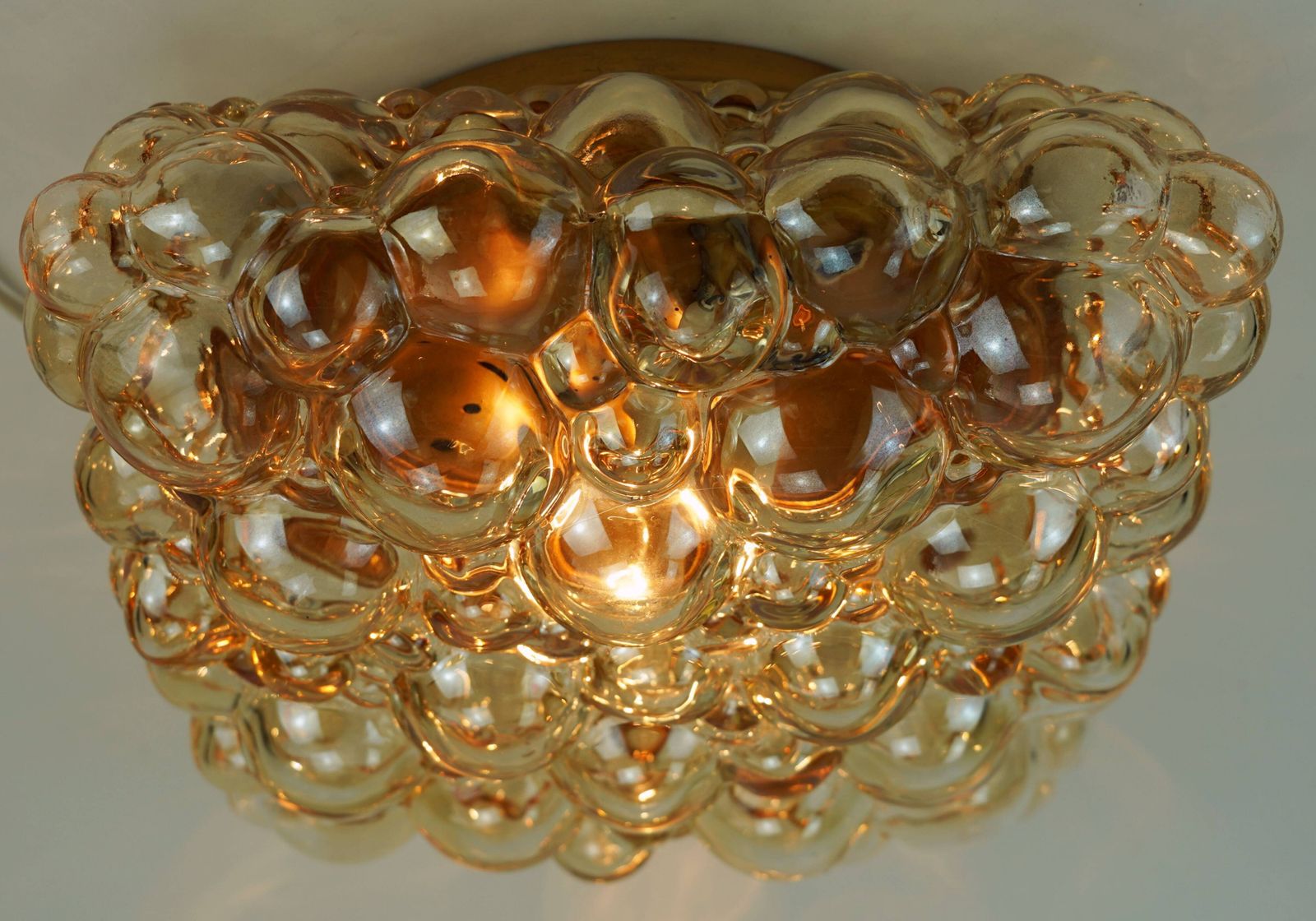 photo for sale Grote Amber Bubbel Glazen Plafondlamp Ca. Jaren 1960 1970 in Mid-Century Modern Stijl