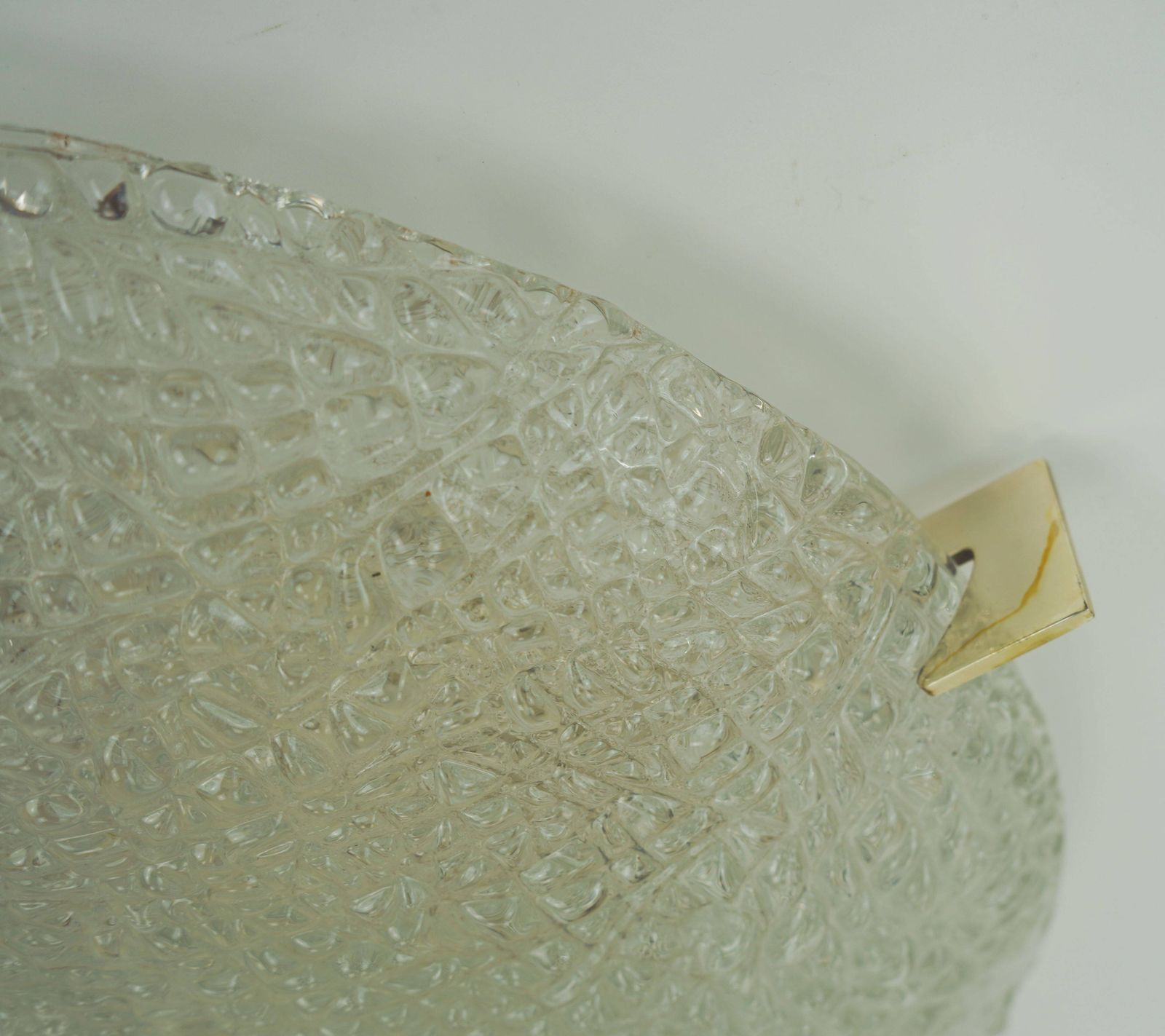 Plafonnier vintage Kaiser Ice Glass, années 1960-1970, surface en relief photo vinterior