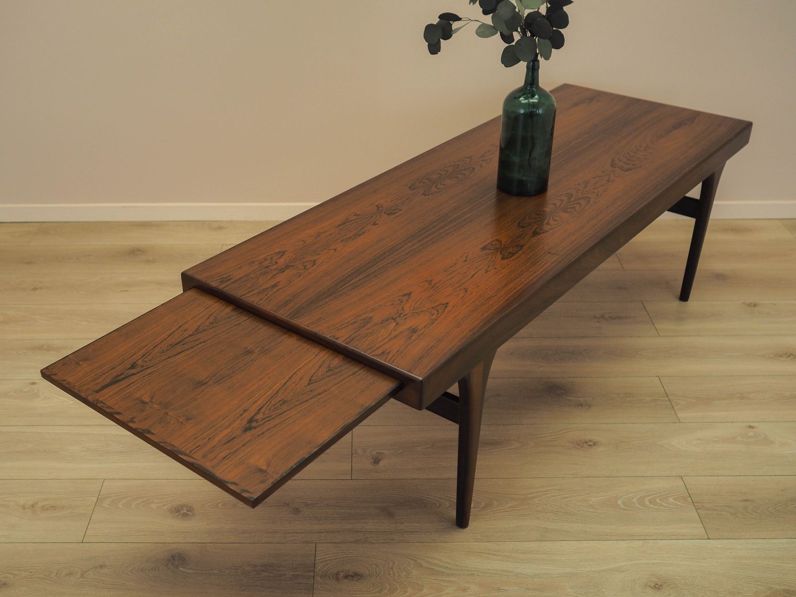 photo furniture Table basse vintage à plateau extensible par CFC Silkeborg, design danois, années 1960