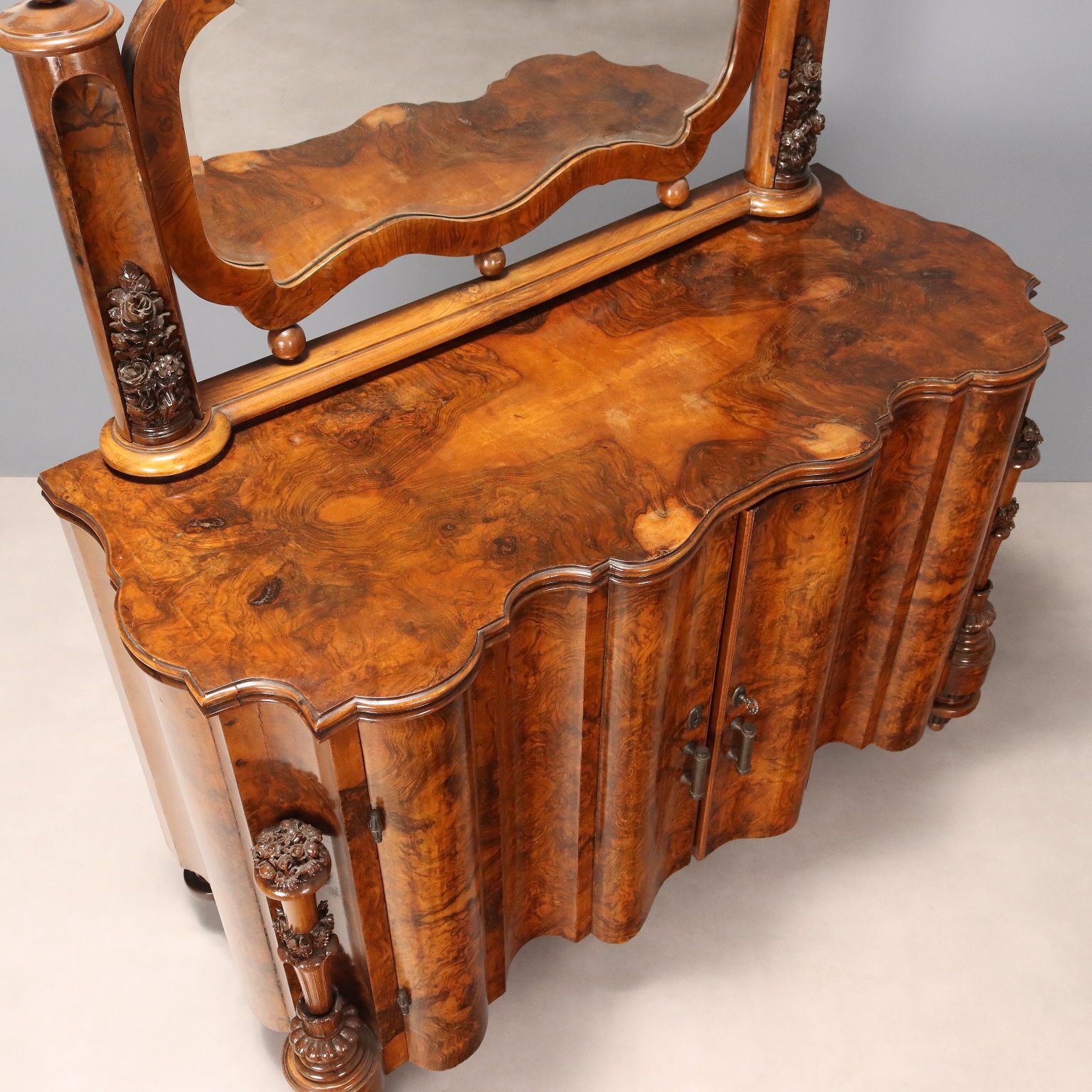 photo furniture Dresser Set In Art Deco Style   Italy 1920s