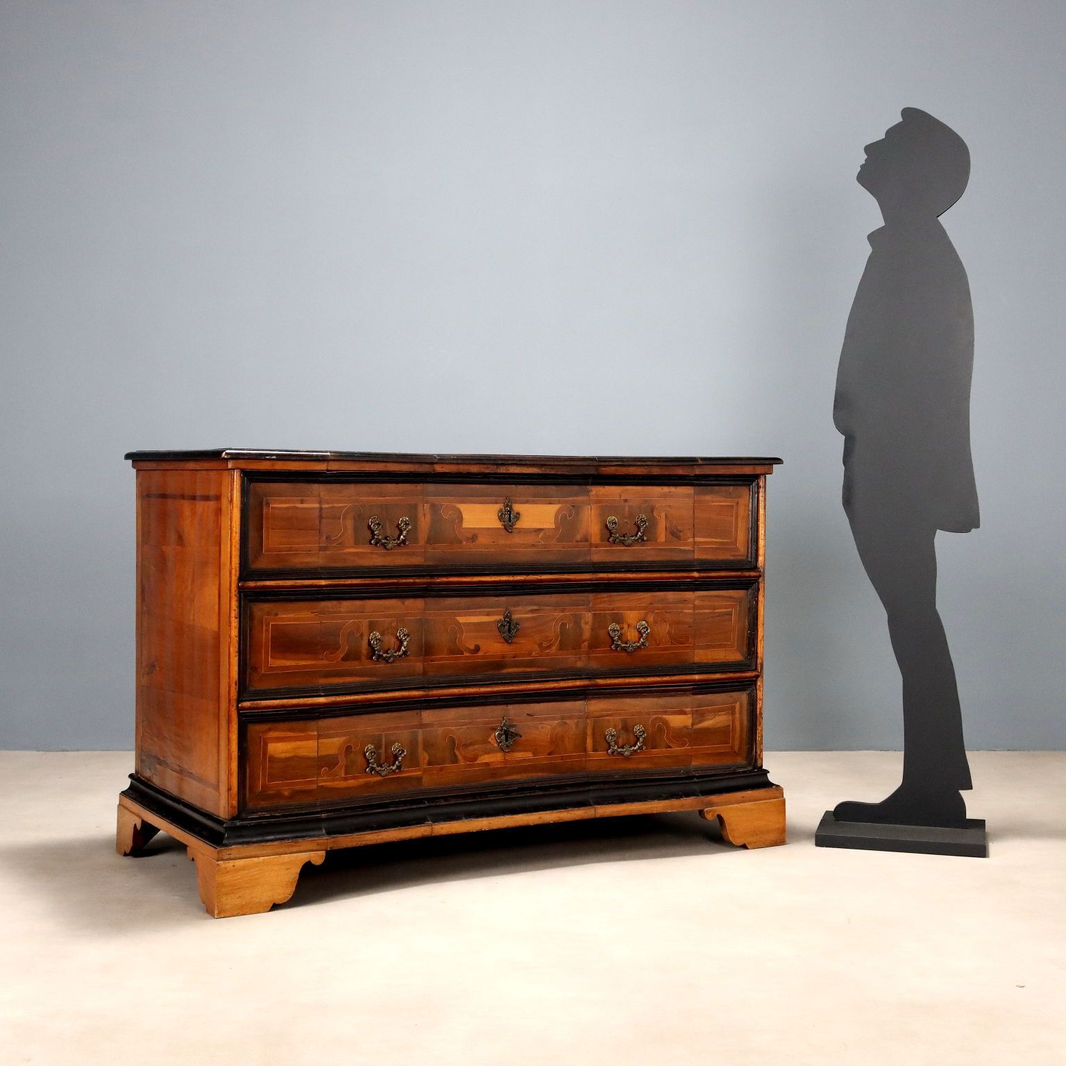 Antieke ladekast, Barok, 3 lades, Italië, 18e eeuw photo furniture