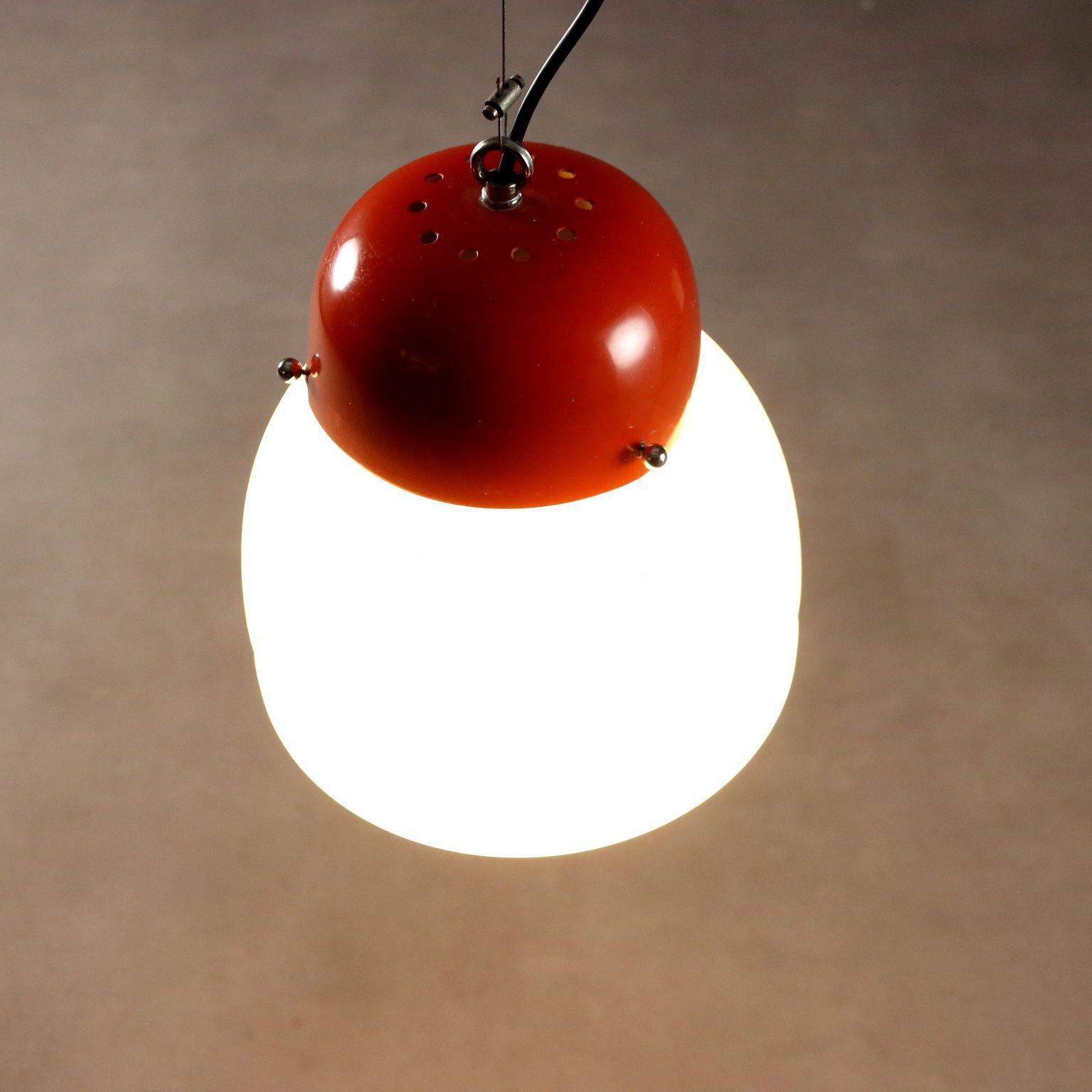 Lampe vintage en aluminium émaillé et verre, années 1960 photo 240.0