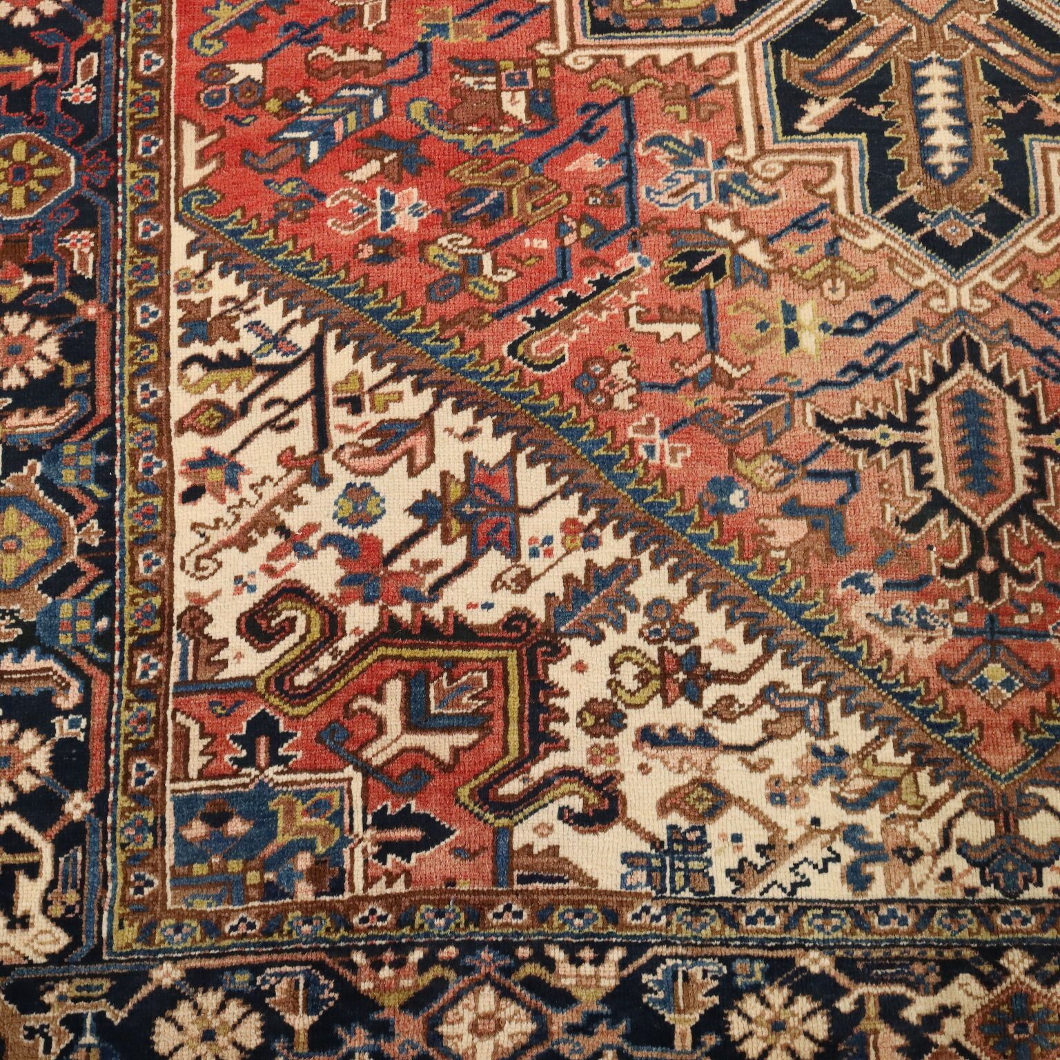 Tapis d'époque Heriz en coton et laine, gros nœuds, 127 x 90 in photo 680.0