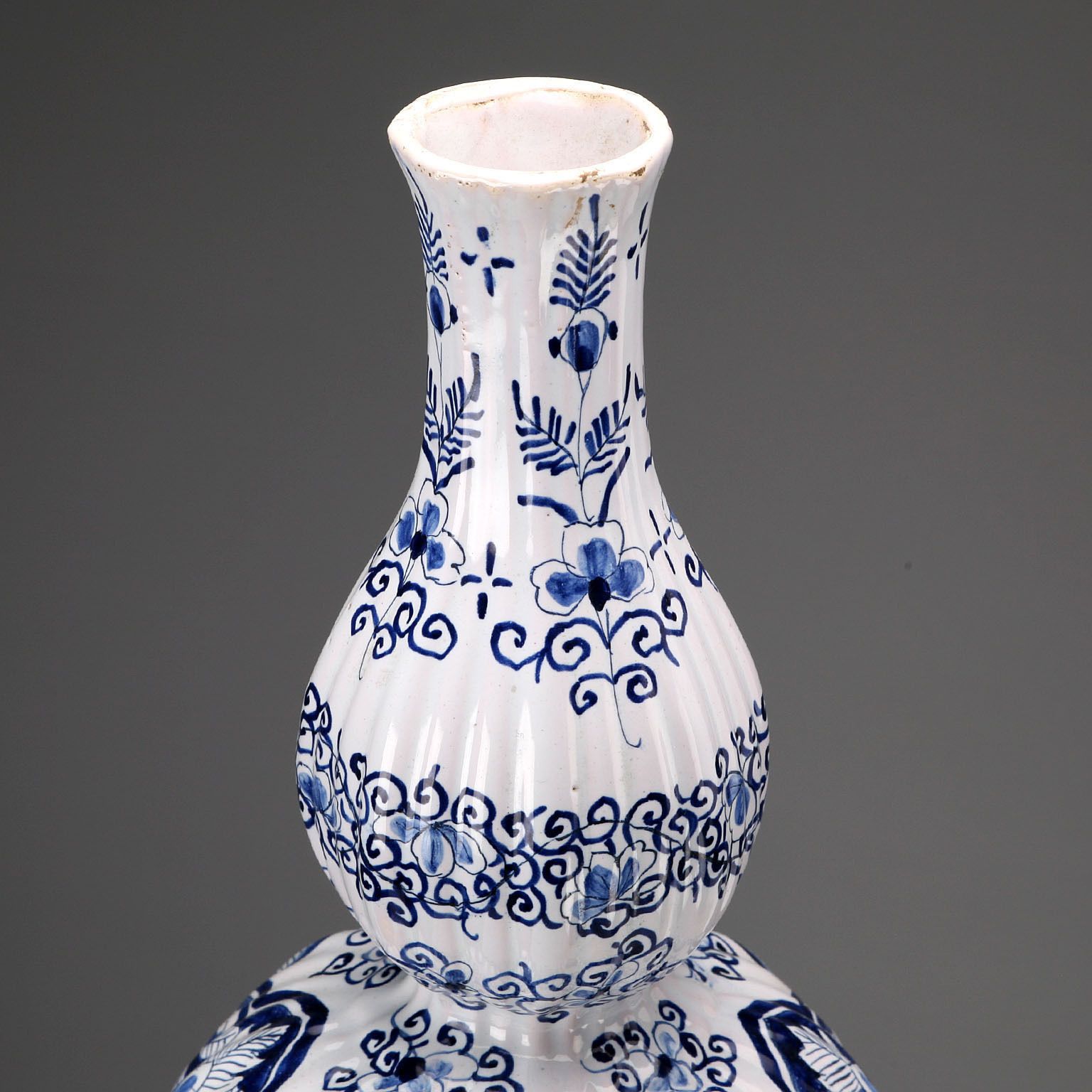 Vase d'époque en majolique, manufacture Aprey, France, XIXe siècle photo buy