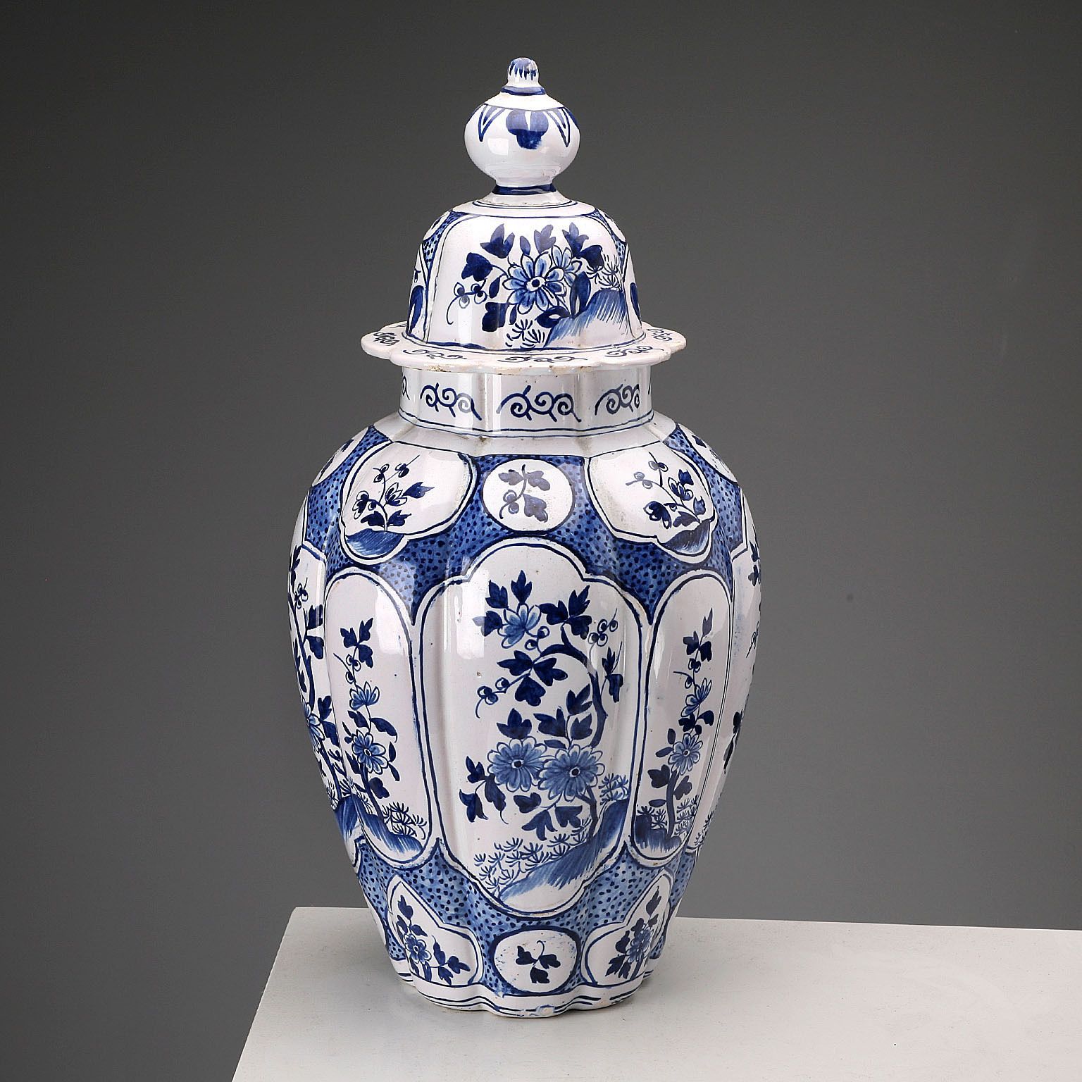 Antiek Vaas Met Deksel Majolica Aprey Manufacture France XX Century