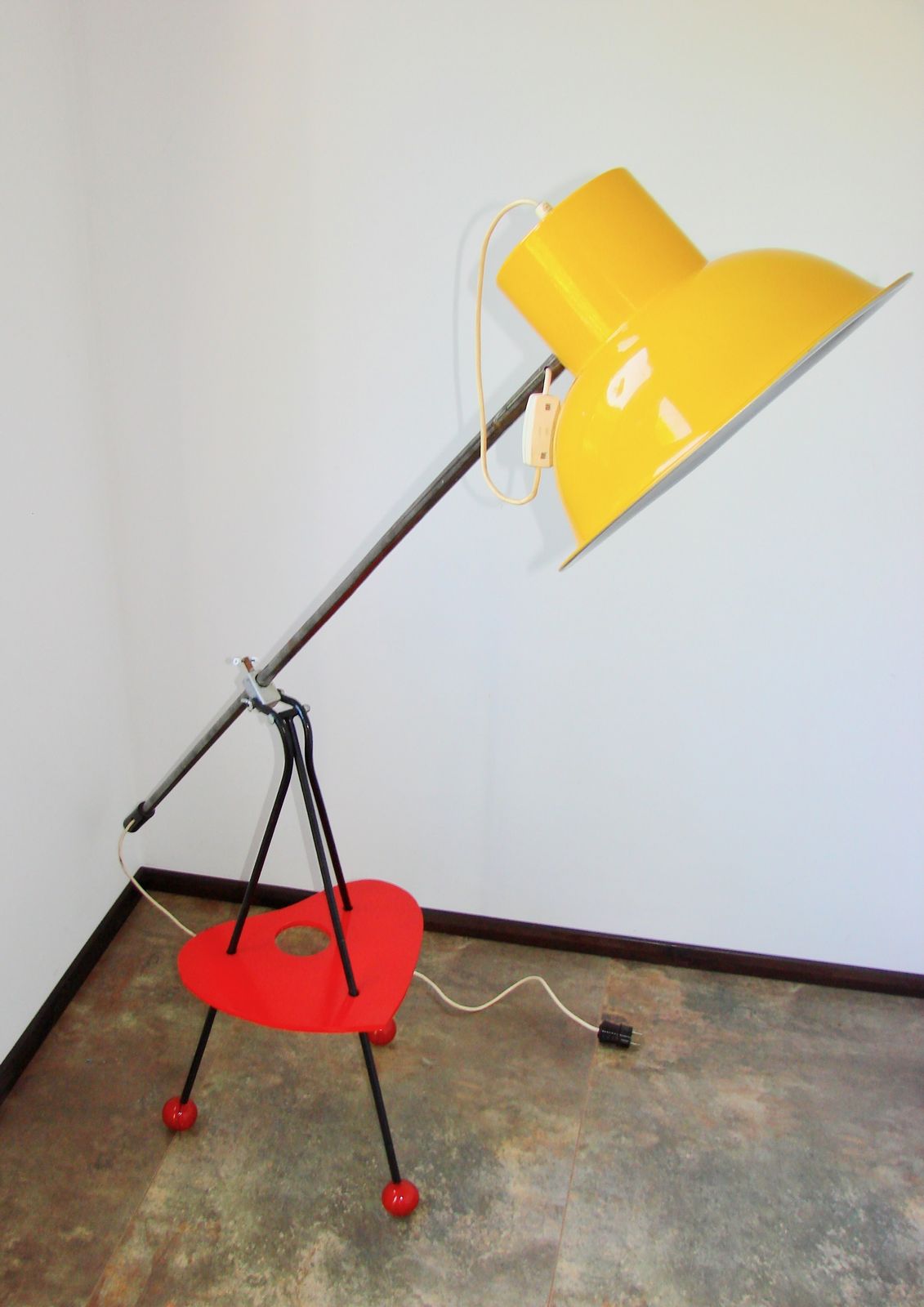 Vloerlamp, Polen, jaren 1960. photo Verlichting