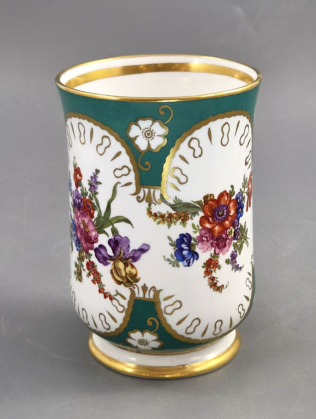 Antique French Old Paris Porcelain Cabinet Mug, Sèvres Style Green Ground, C.1850 photo 350.0