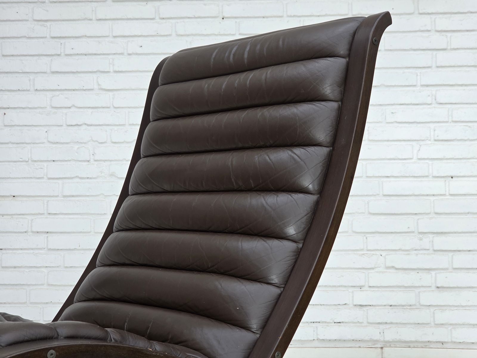 photo buy Jaren 1970, Deense fauteuil van Peter Hvidt & Orla Mølgaard voor Fritz Hansen.