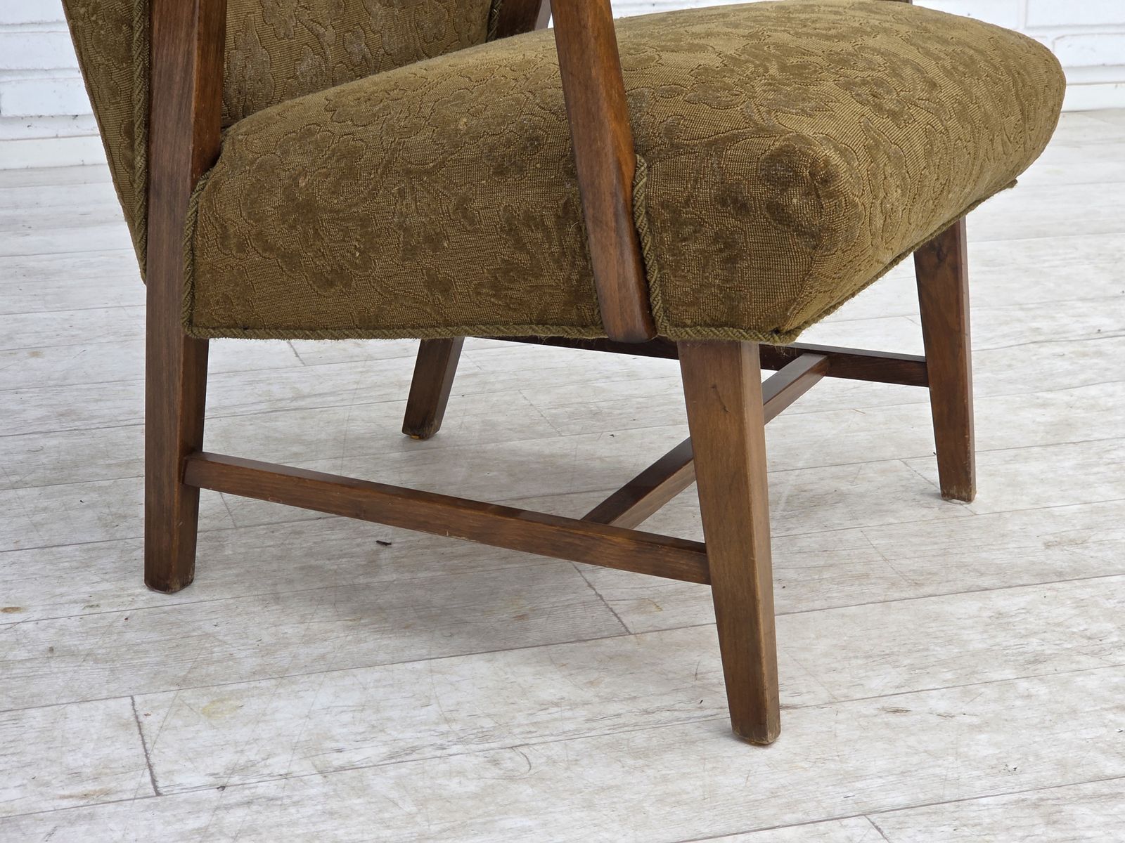 photo furniture 1960s, Danish Vintage Armchair, Furniture Wool, Beech Wood.