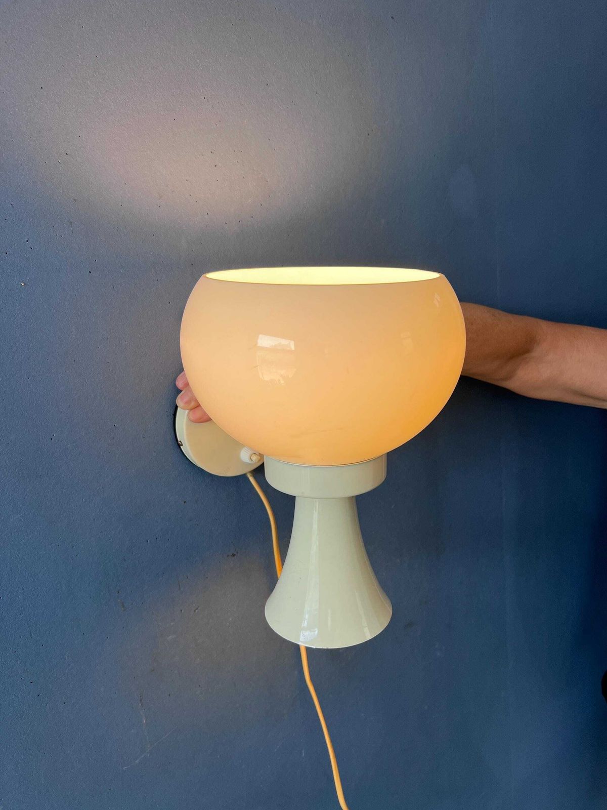 Vintage Herda Diabolo Mushroom Wandlamp | jaren 1970 Space Age Wandlamp photo furniture