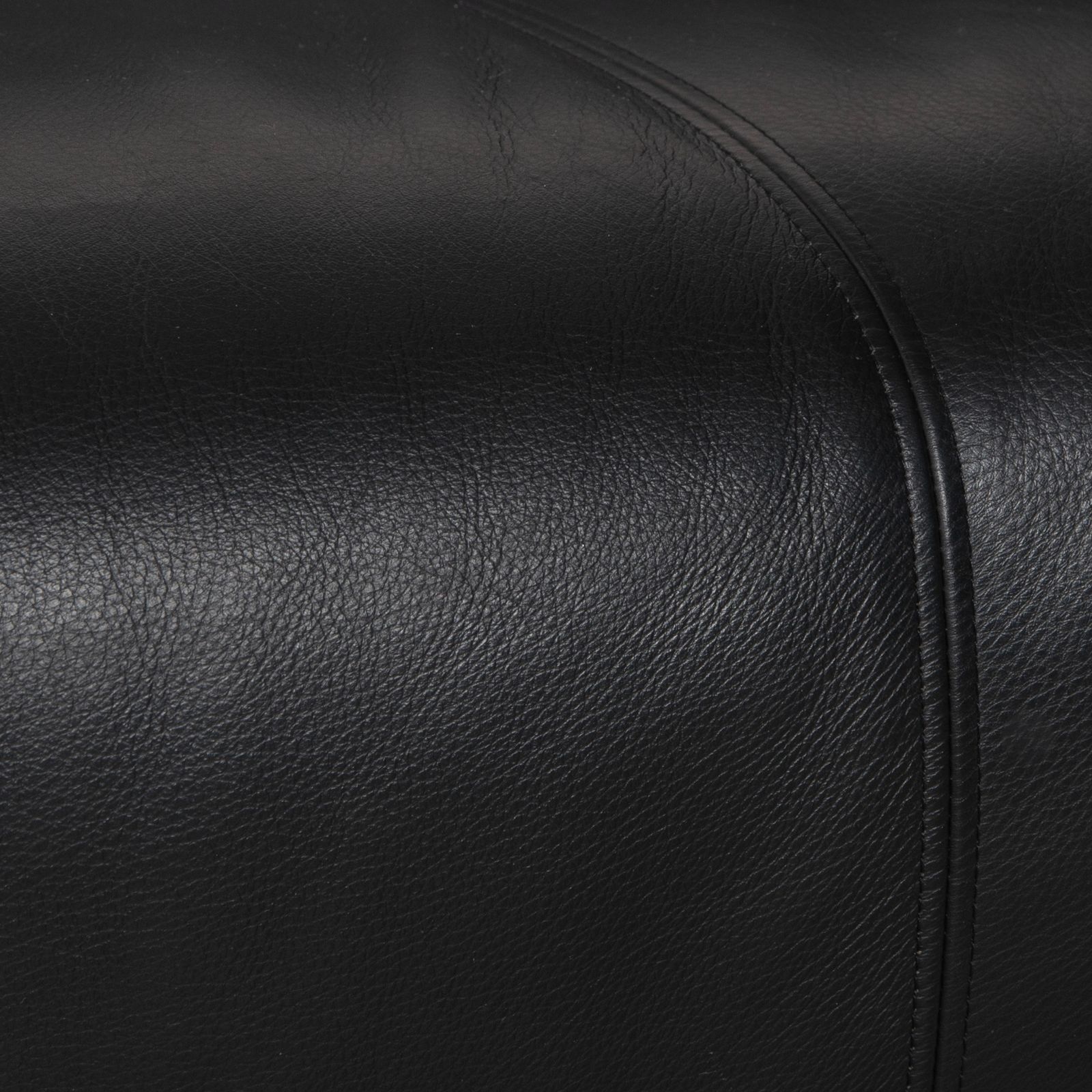 Rolf Benz 322 Leather Two Seater Black Sofa photo for sale