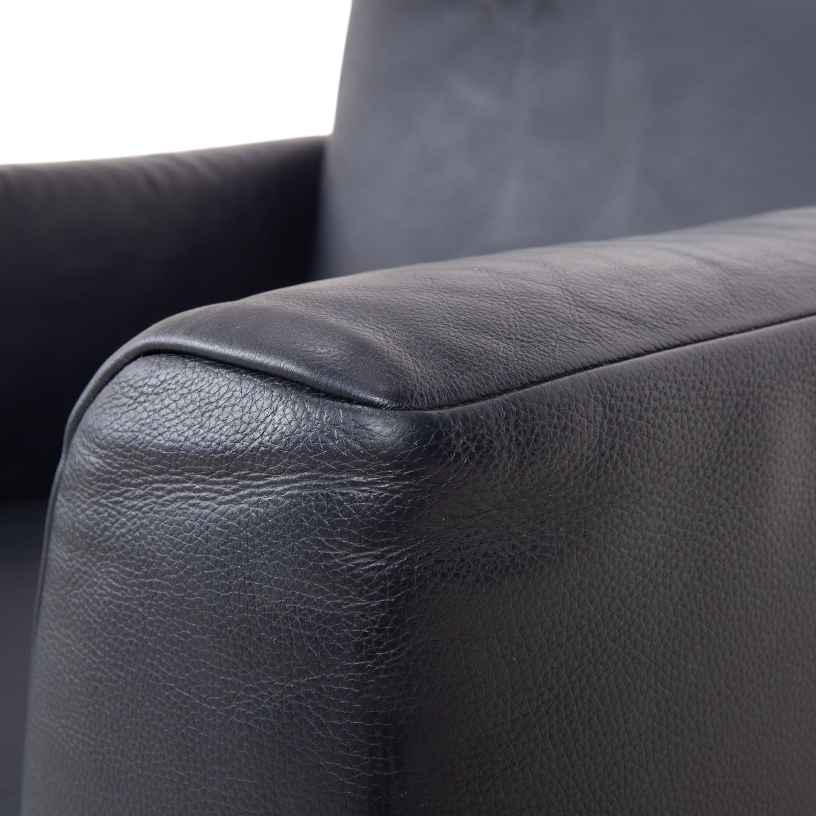 Fauteuil Rolf Benz 250 en cuir bleu marine photo for sale