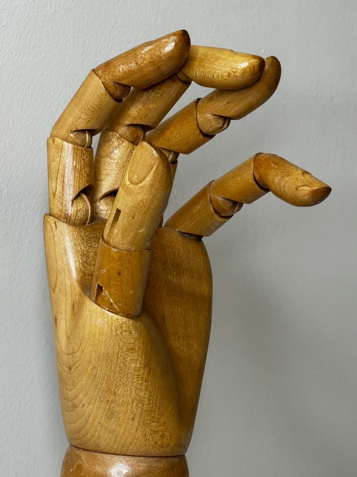 Antique Retail Stand Articulated Hand Model For Dents Of Worcester Gloves C1920 photo vinterior