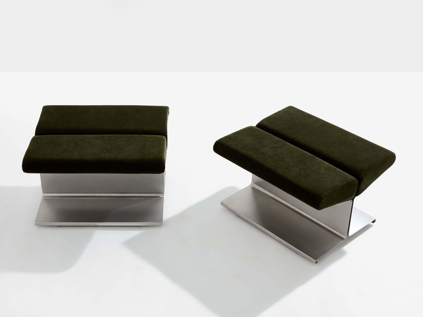Poufs en acier inoxydable et Alcantara Paul Geoffroy pour Uginox, 1975 photo 19470.0