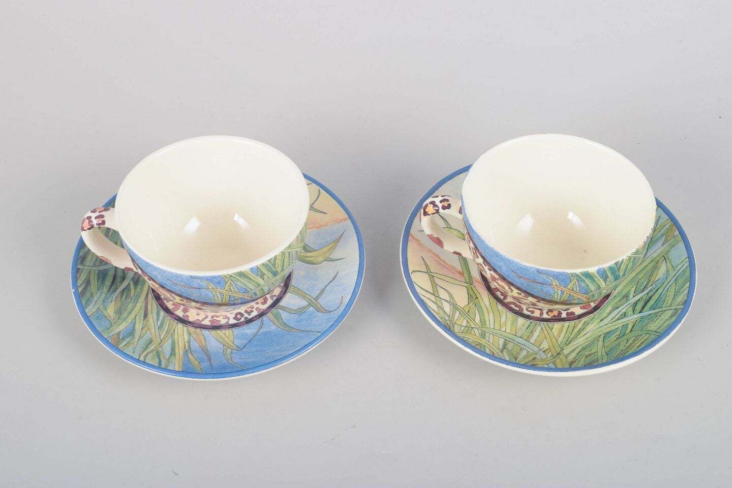 Gien, « Savane ». Paire de tasses à café en faïence avec soucoupes assorties. photo furniture