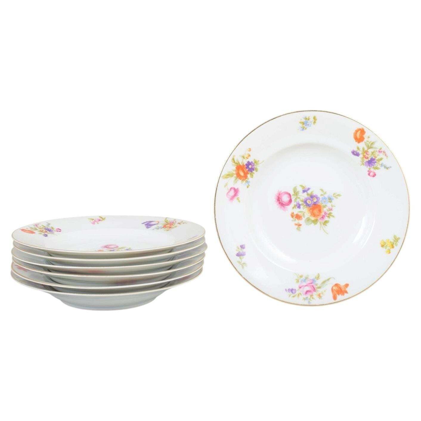 Rosenthal. Service de sept assiettes creuses en porcelaine, motif Else. Années 1930