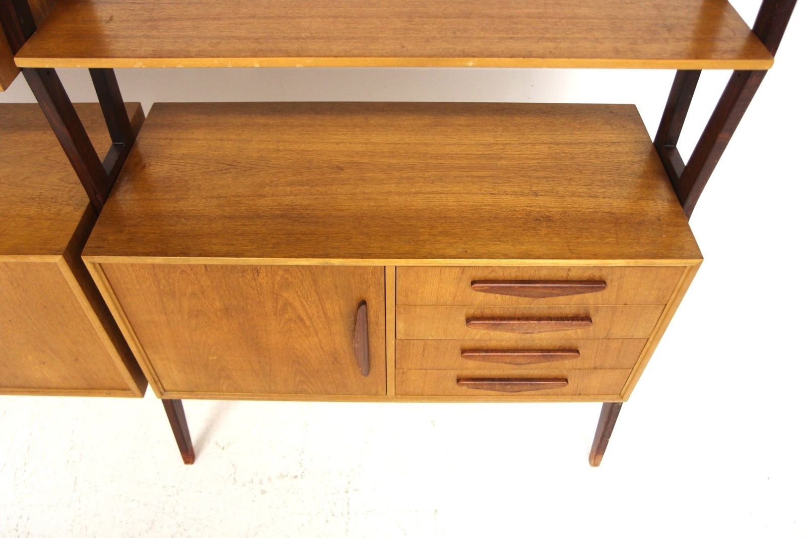 photo furniture Bibliothèque scandinave double en teck, Suède, 1950