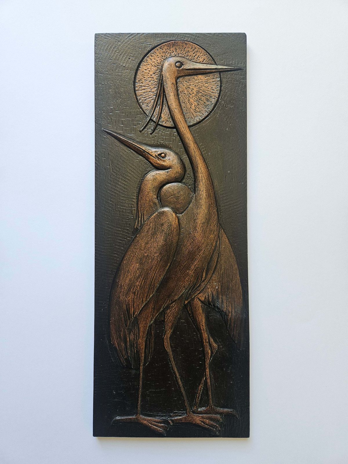 Zeldzaam houten wandreliëf met reigers, ca. jaren 1960 photo for sale