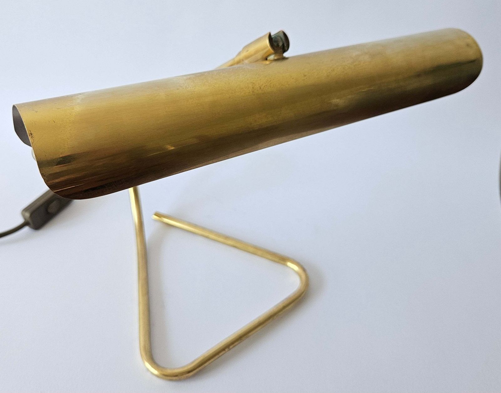photo for sale Zeldzame Mid-Century Messing Tafel- of Bureaulamp Omi, Kantoor of Bank, Duitsland, jaren 1970