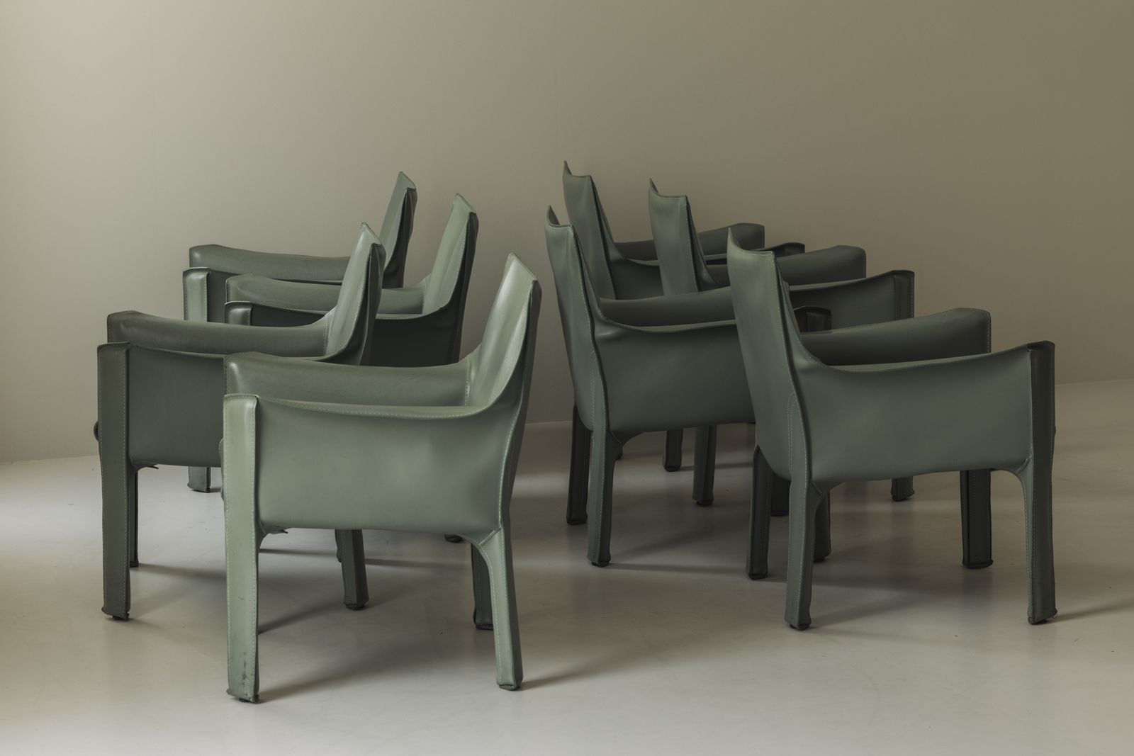 photo vintage 8x Sage Green Saddle Leather Cab 414 By Mario Bellini For Cassina, Italy 1980s