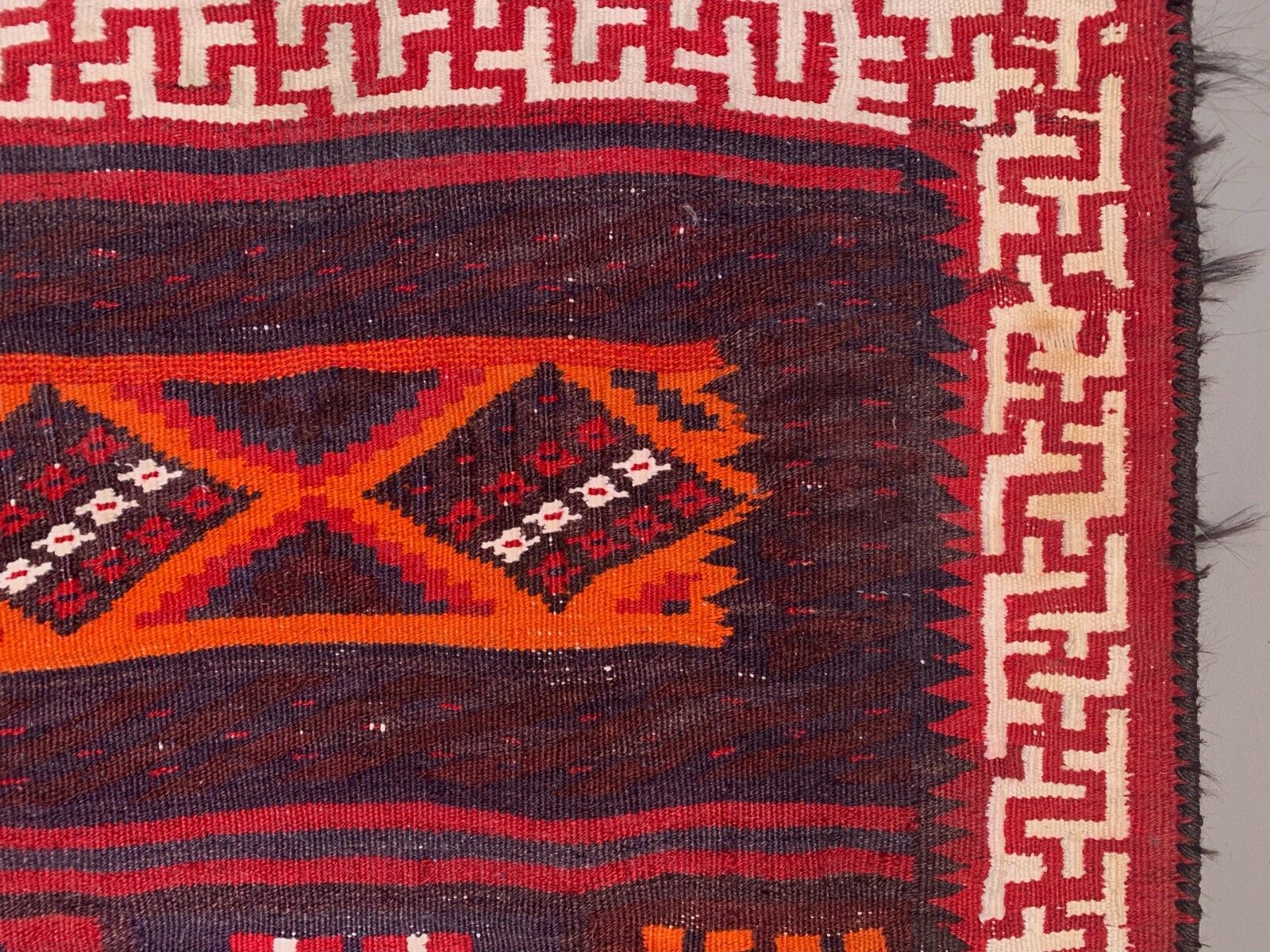 Vintage Kilim 387x150 cm Wollen Kelim Tapijt Grote Brede Loper Rood, Zwart photo vinterior