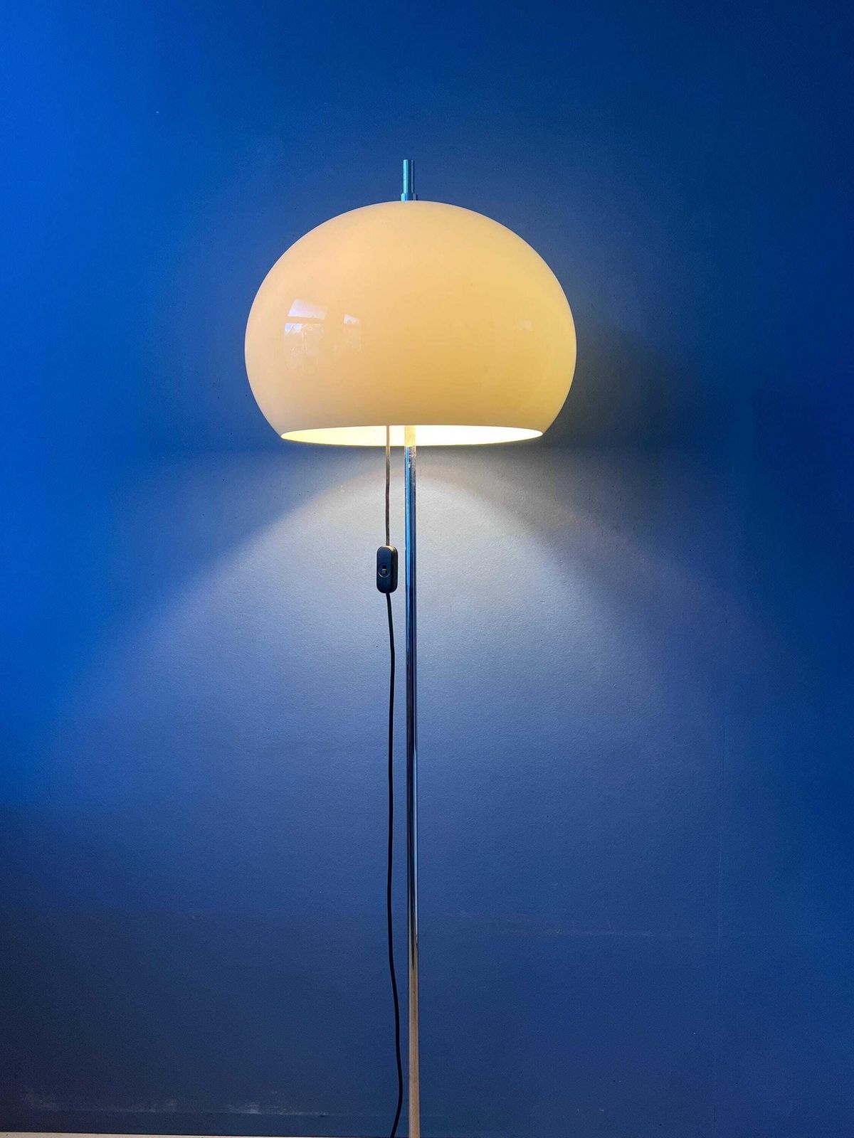 Vintage White Mushroom Floor Lamp | Mid Century Plexiglass Shade
