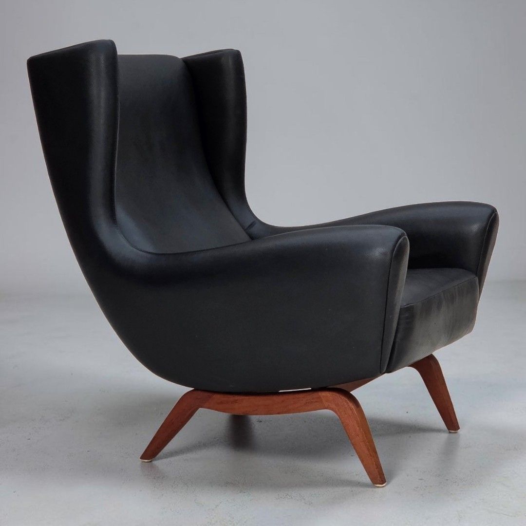 Ca. jaren 1960, Deens design van Illum Wikkelsø, fauteuil, model 110, leer, teak.