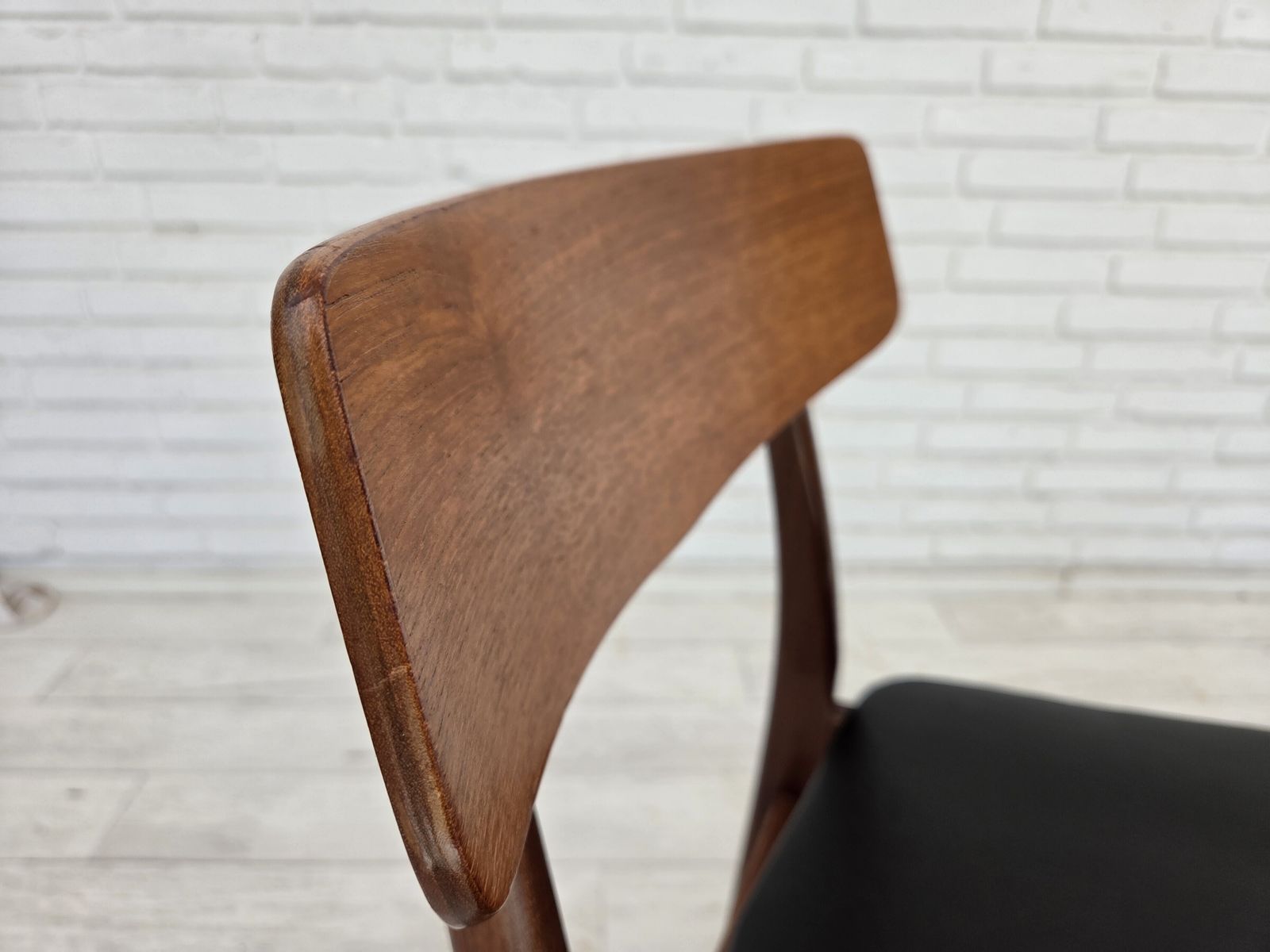 1970s, Set Of 4 Danish Dining Chairs By Findahl Møbelfabrik, Teak Wood. photo vinterior