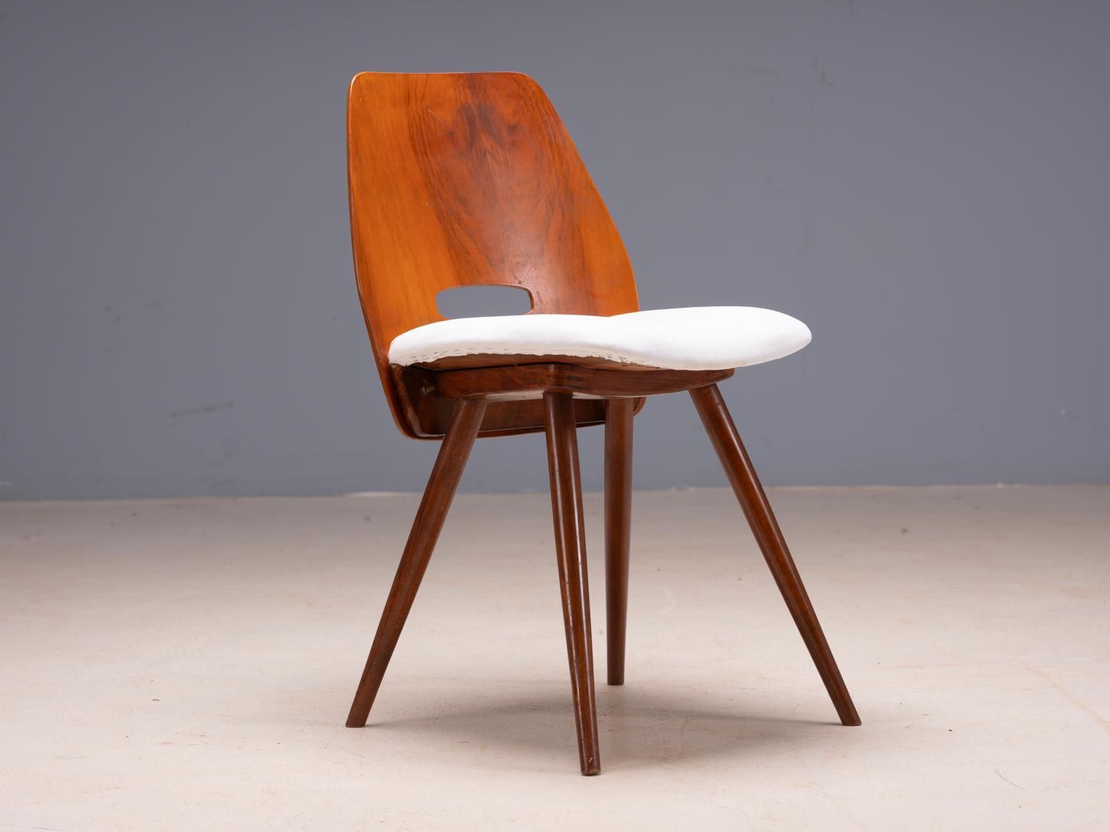 Set van 4 Vintage Stoelen Tatra Pravenec Gentleman Midden 20e Eeuw Tsjecho-Slowakije photo for sale
