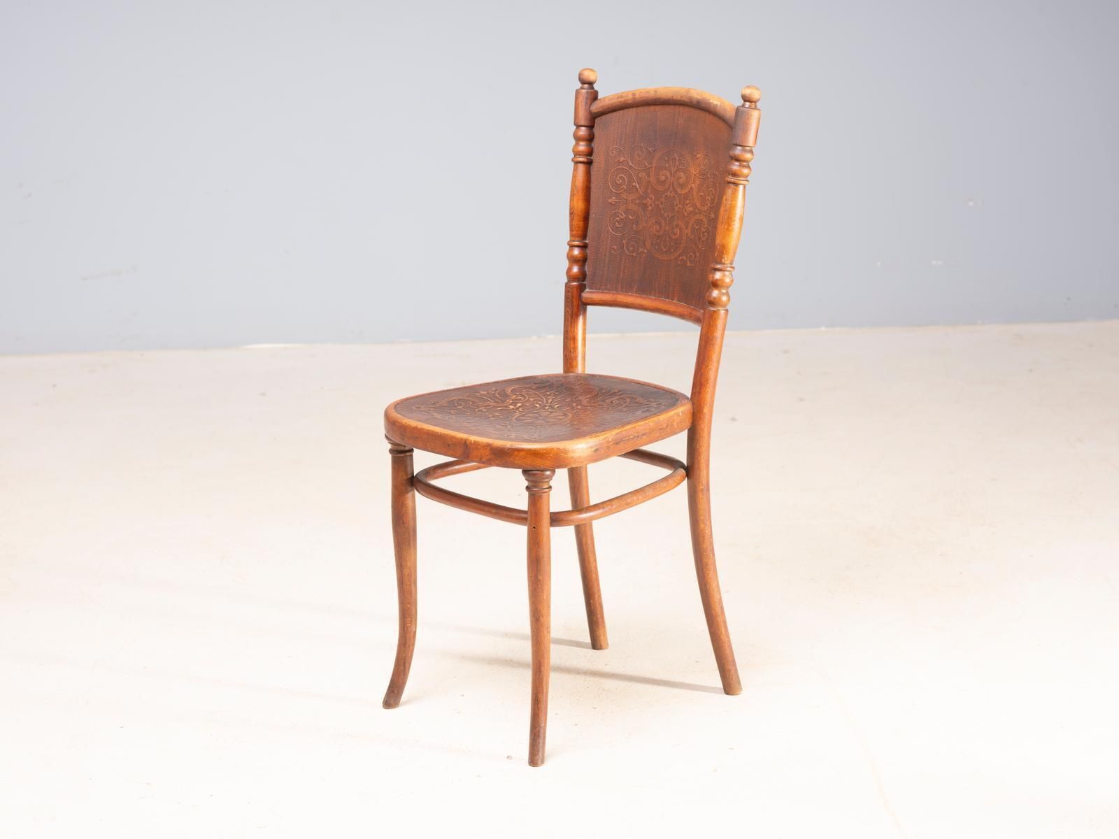 Set Of Four Bentwood Chairs By Jacob & Josef Kohn, Embossed Seats, Mid 20th Century, 40 × 49 × 95 Cm photo vinterior