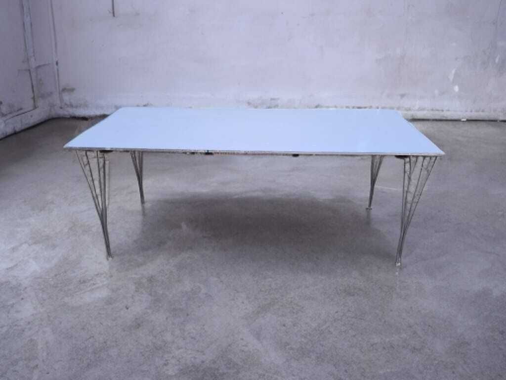 Table à manger Fritz Hansen, mid-century danoise, années 1960 photo for sale