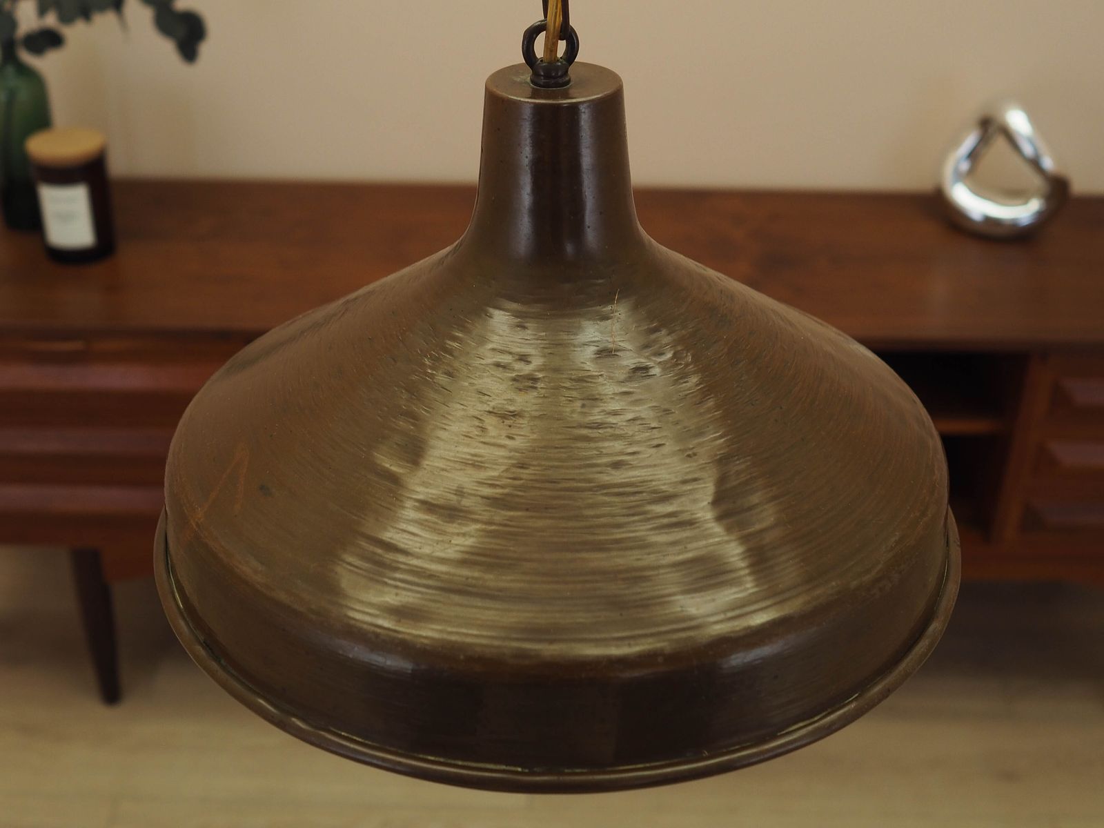 Deense Messing Hanglamp, Industriële Kap Met Scandinavisch Design, jaren 1960 photo 379.0